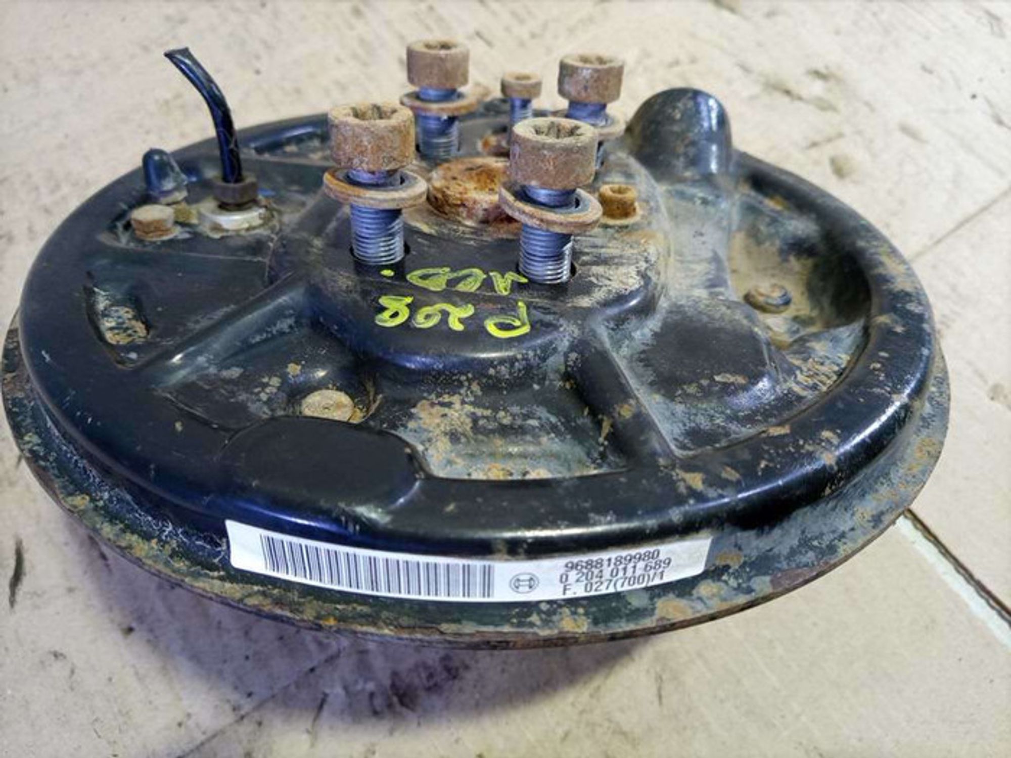 https://ycs.partsauto.market/partsauto-images/thmbs/78ee0fb3787e2dce013ed29fc8a1120c/fe49fd2e2be00727a30d2622686158f9/70c53fd1b86569b5dc42d5ea88e14317.jpg