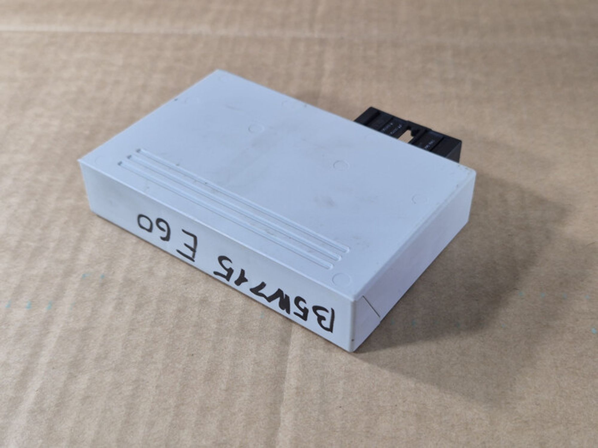 https://ycs.partsauto.market/partsauto-images/thmbs/78ee0fb3787e2dce013ed29fc8a1120c/ffe6a6bc98fdcbd2a2f7184e2c7889e4/b751121d305f26880188cdda14ef71d6.jpg