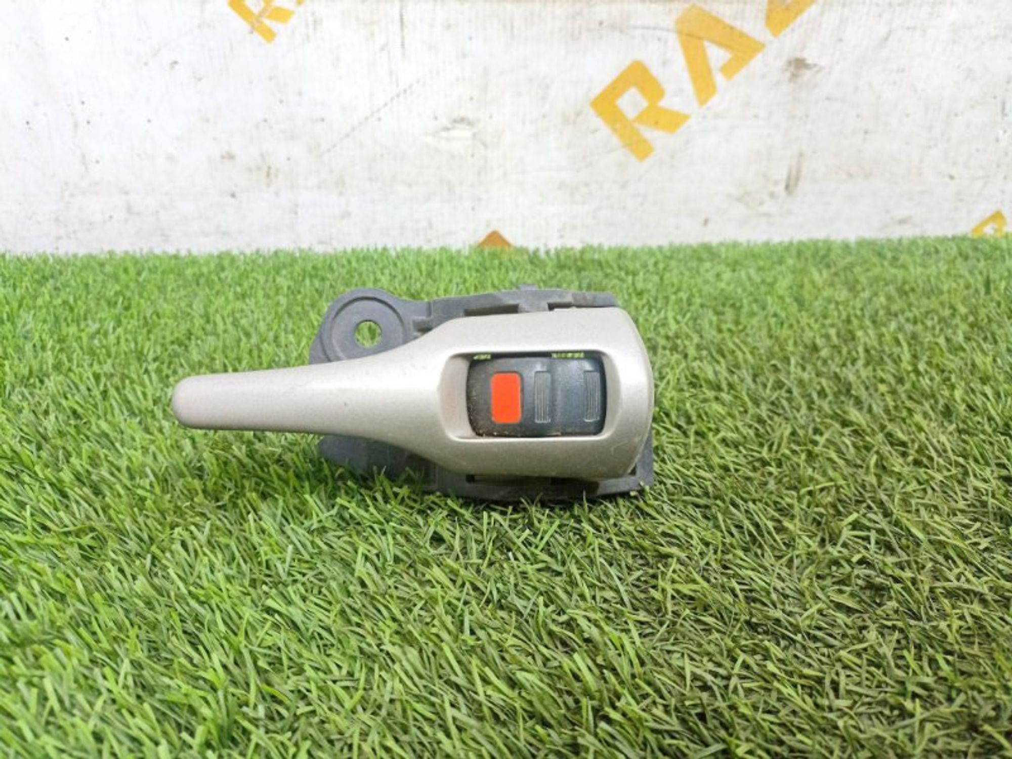 https://ycs.partsauto.market/partsauto-images/thmbs/810a4be2715b5abf25a0bfa7a577948e/37fb44a991ea3946fce7a7d7509d3022/5fa6fed2d4330fb474a4ad76a0ed73c0.jpg