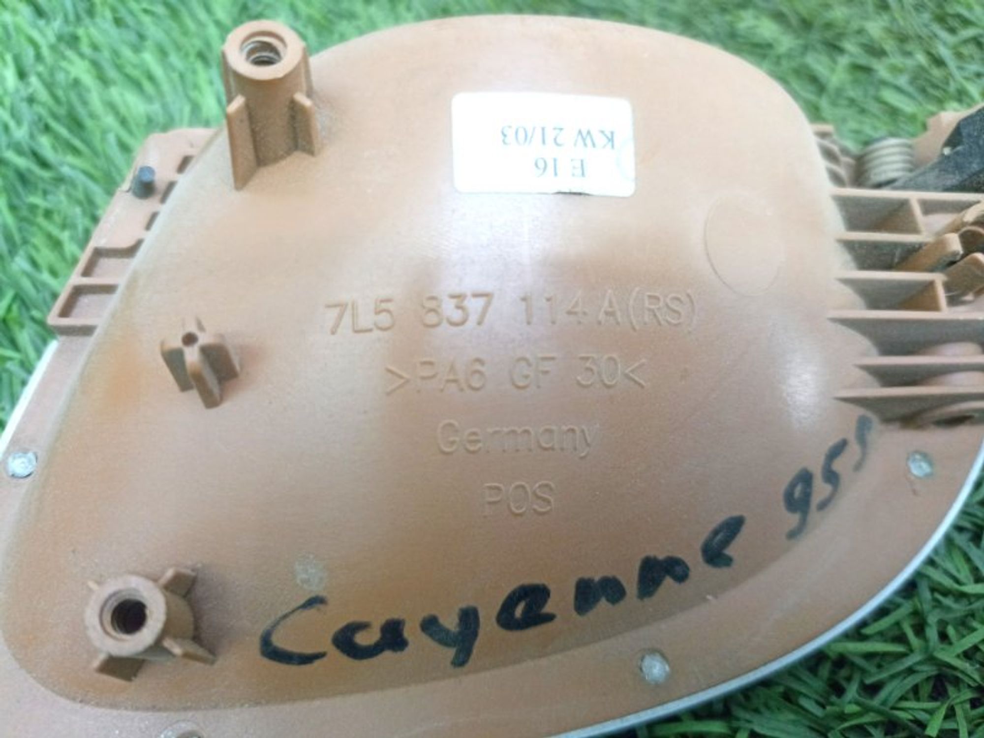 https://ycs.partsauto.market/partsauto-images/thmbs/810a4be2715b5abf25a0bfa7a577948e/422b0af4ee8b1585a132d2ce99508dcd/8ada22d04941580a1d9ee709a18e06d0.jpg