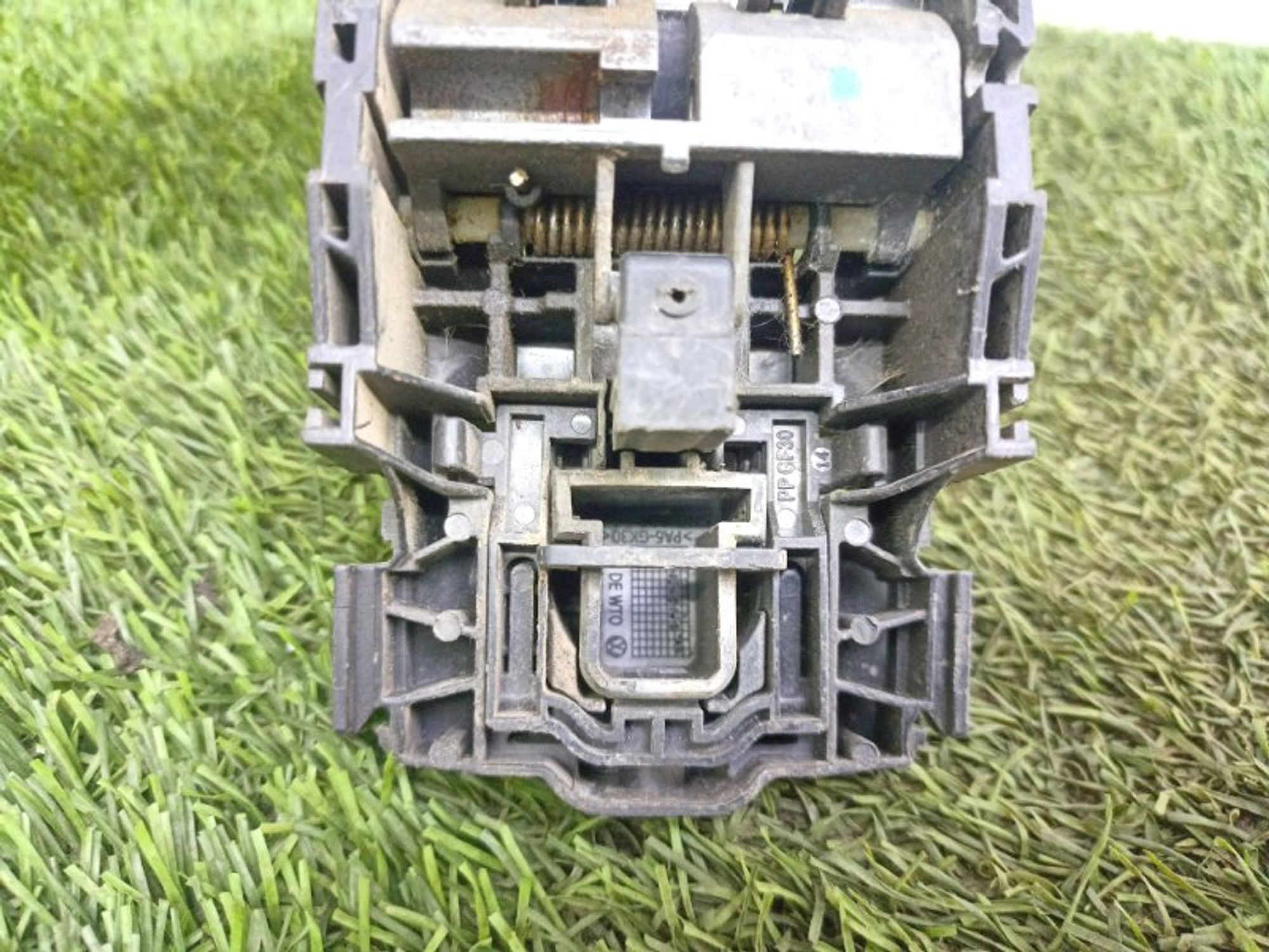 https://ycs.partsauto.market/partsauto-images/thmbs/810a4be2715b5abf25a0bfa7a577948e/68216c407dae0d8e0422d12d7db8225b/50355c43b4594bc5c3cd0ad4cccea8b5.jpg