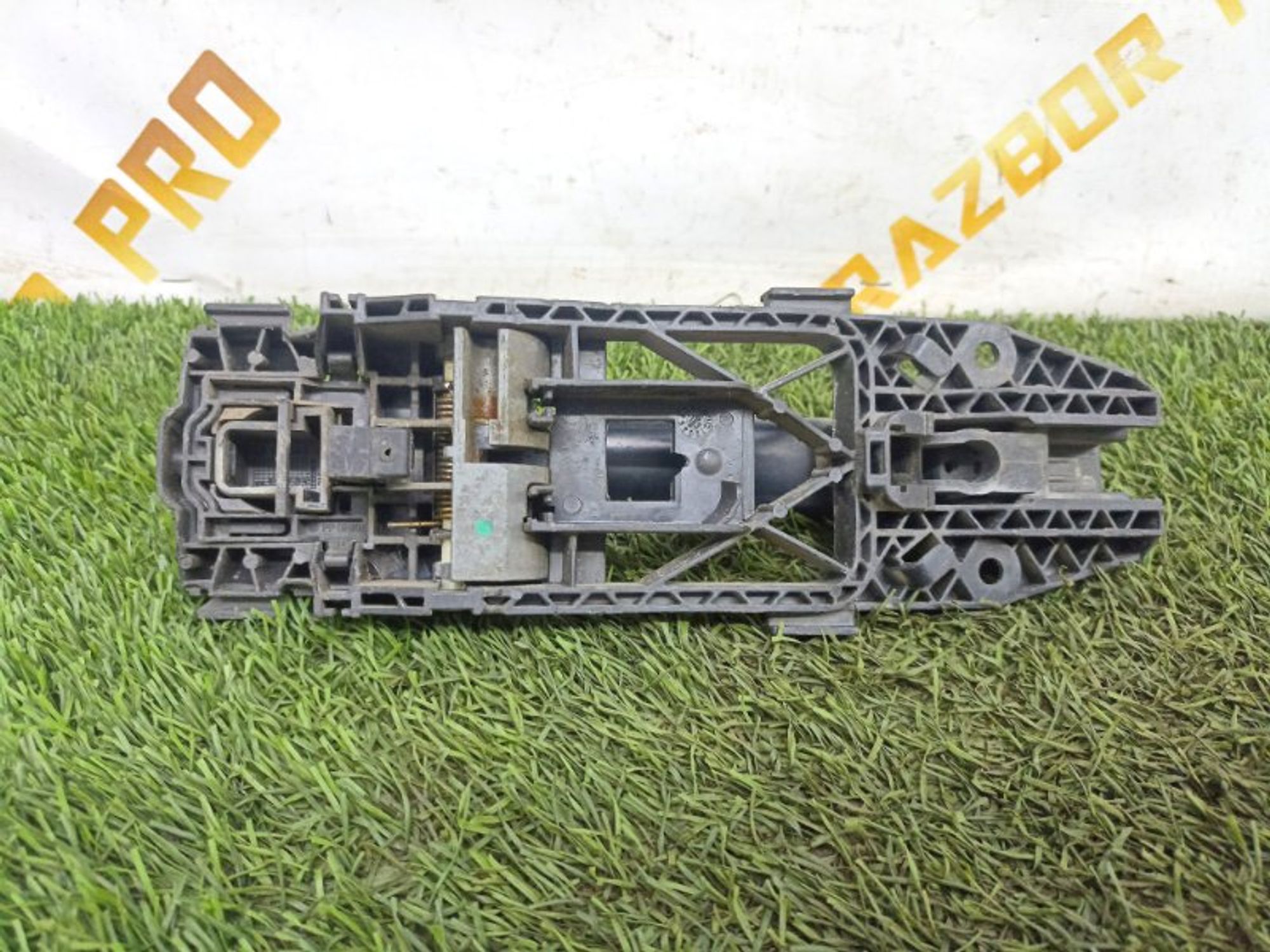 https://ycs.partsauto.market/partsauto-images/thmbs/810a4be2715b5abf25a0bfa7a577948e/68216c407dae0d8e0422d12d7db8225b/5fc9bb22f8be587f928d3ab4ac5aef5a.jpg
