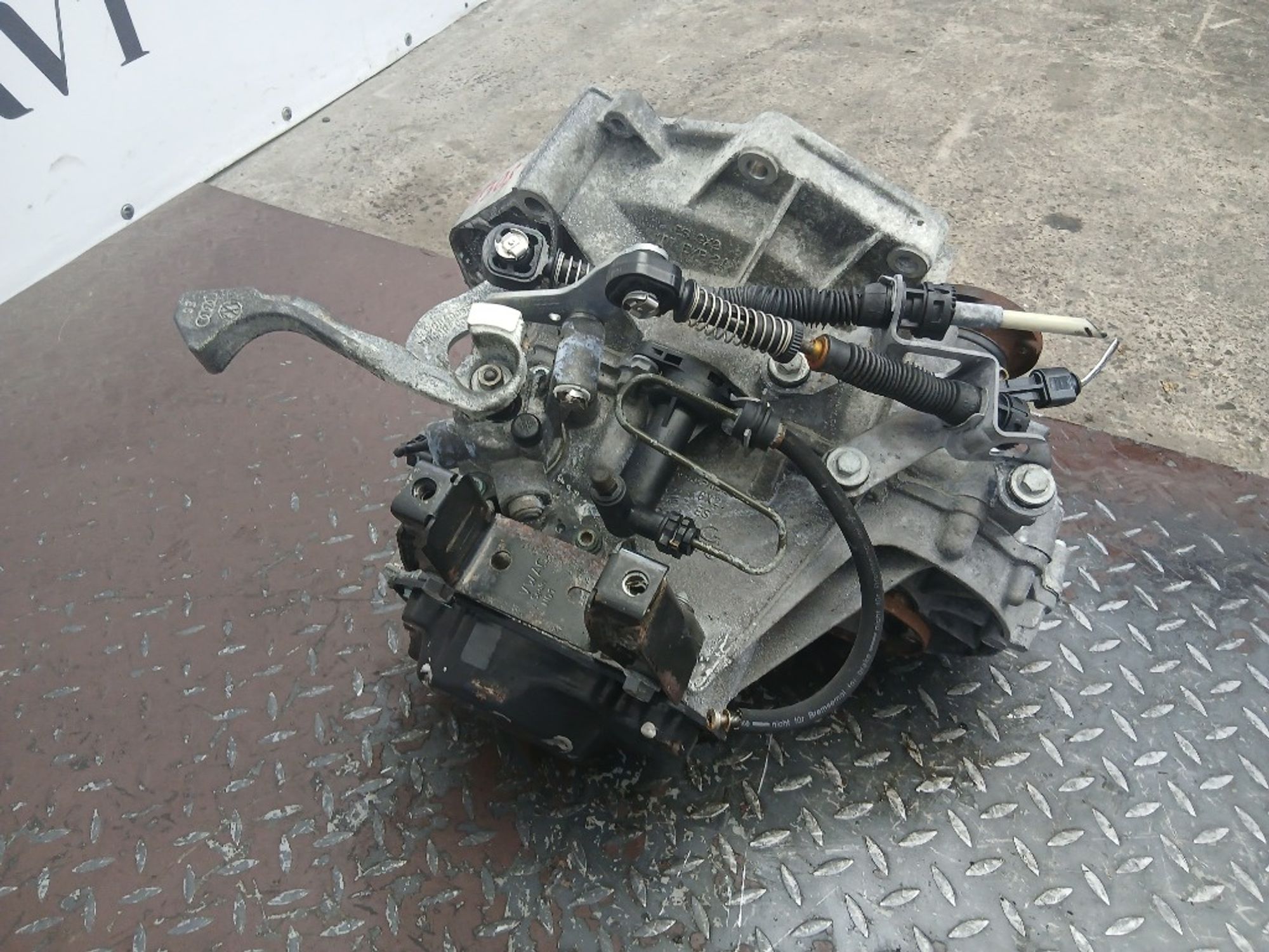 Корпус МКПП Volkswagen Polo BTS HXL, 15000 рублей, Москва