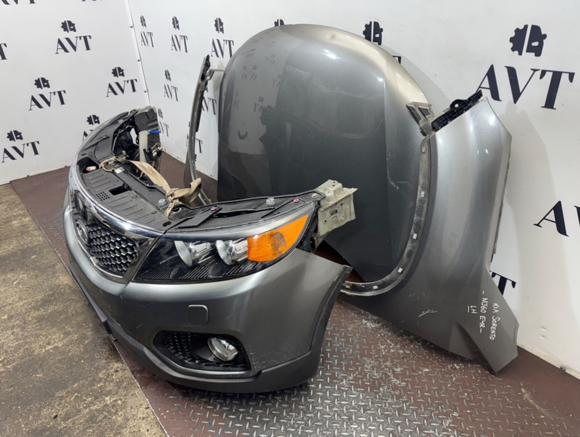Ноускат (Nose Cut) KIA Sorento XM 865112P010, 190000 рублей, Москва