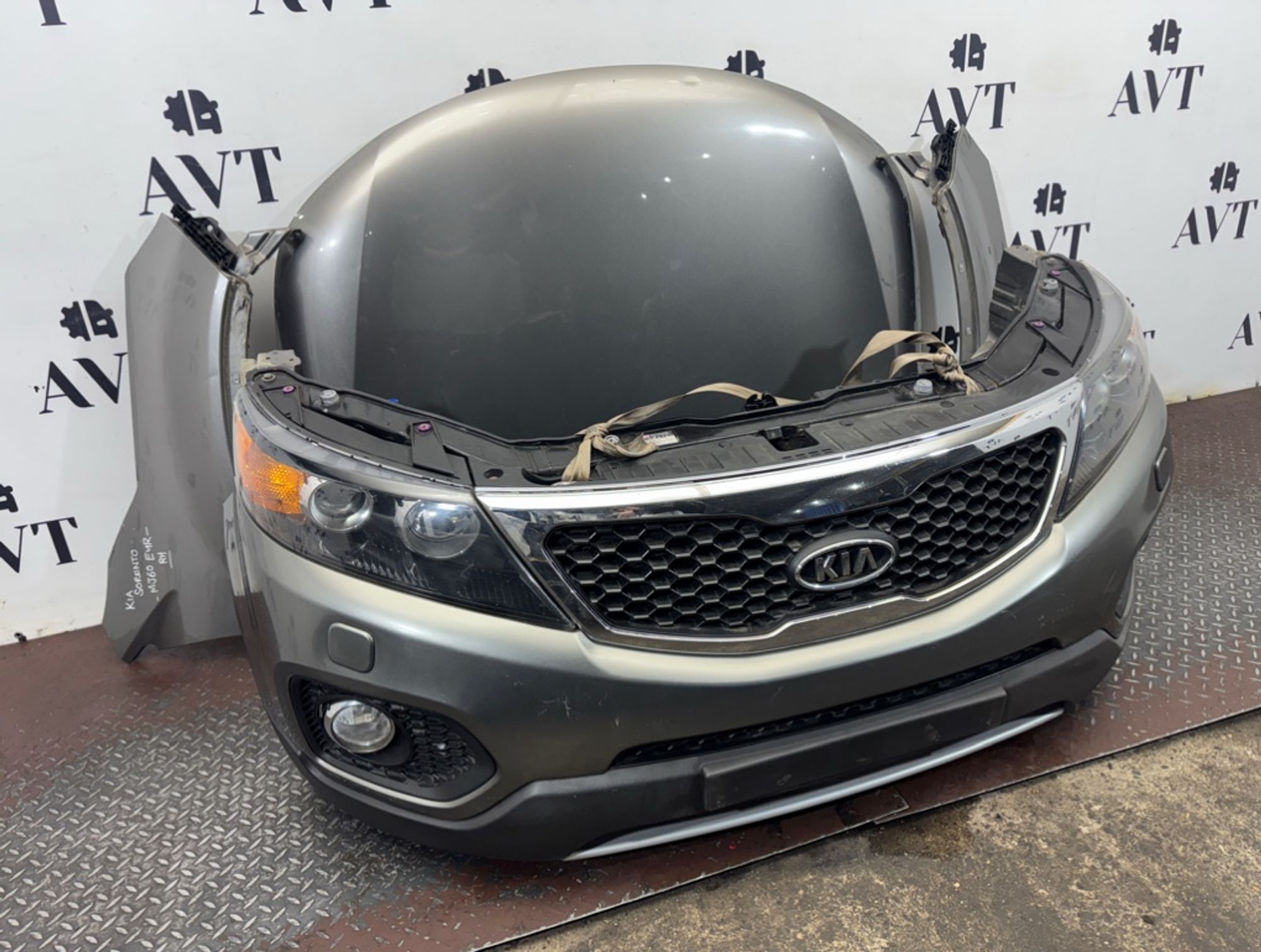 Ноускат (Nose Cut) KIA Sorento XM 865112P010, 190000 рублей, Москва
