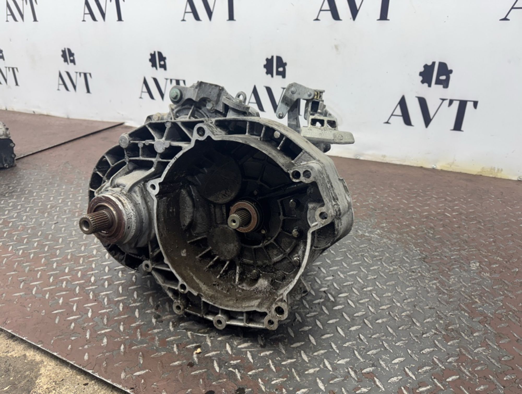 МКПП Volkswagen Transporter T5 AXE GWB, 65000 рублей, Москва