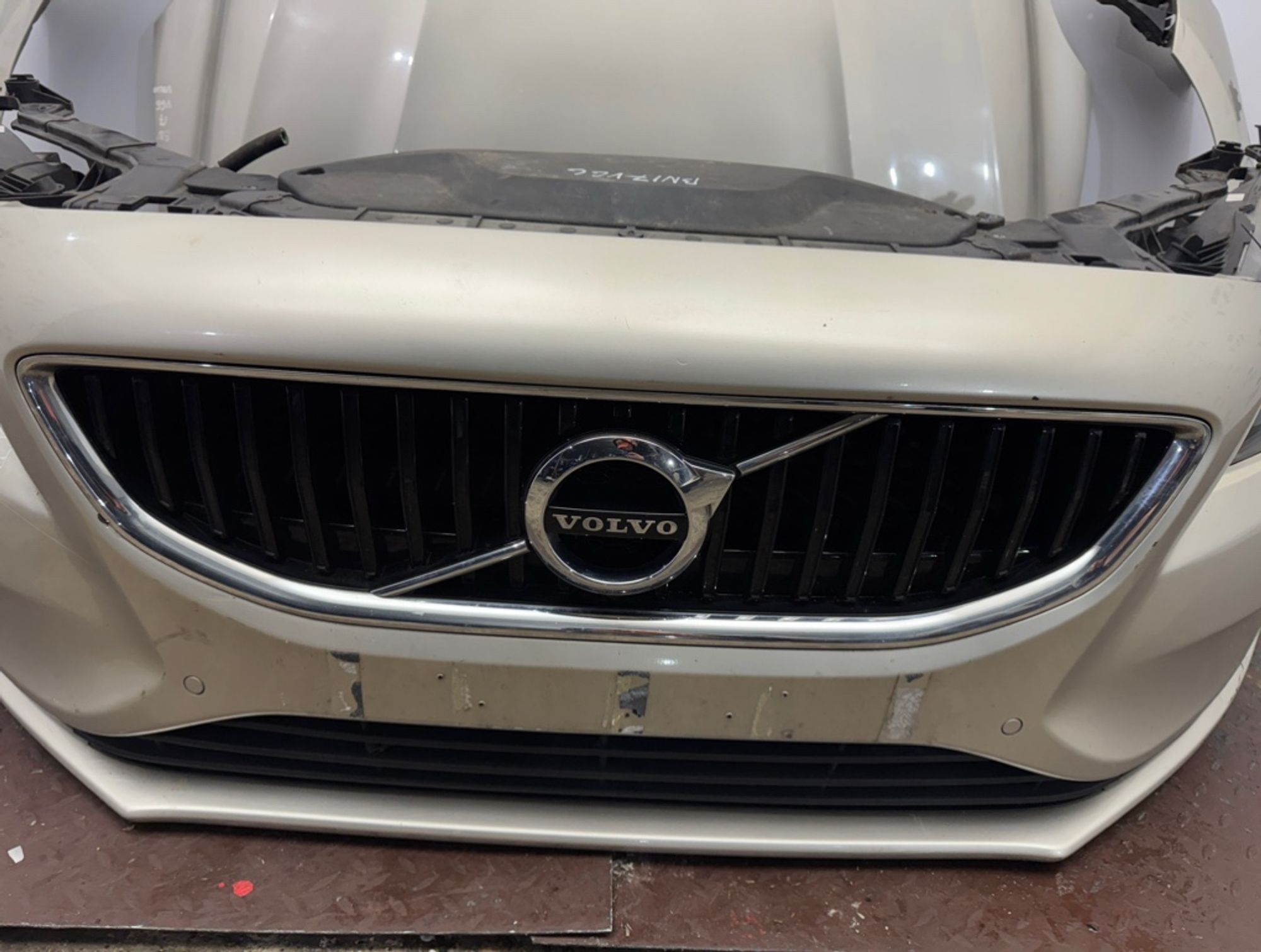 Ноускат (Nose Cut) Volvo V40 31283732, 125000 рублей, Москва