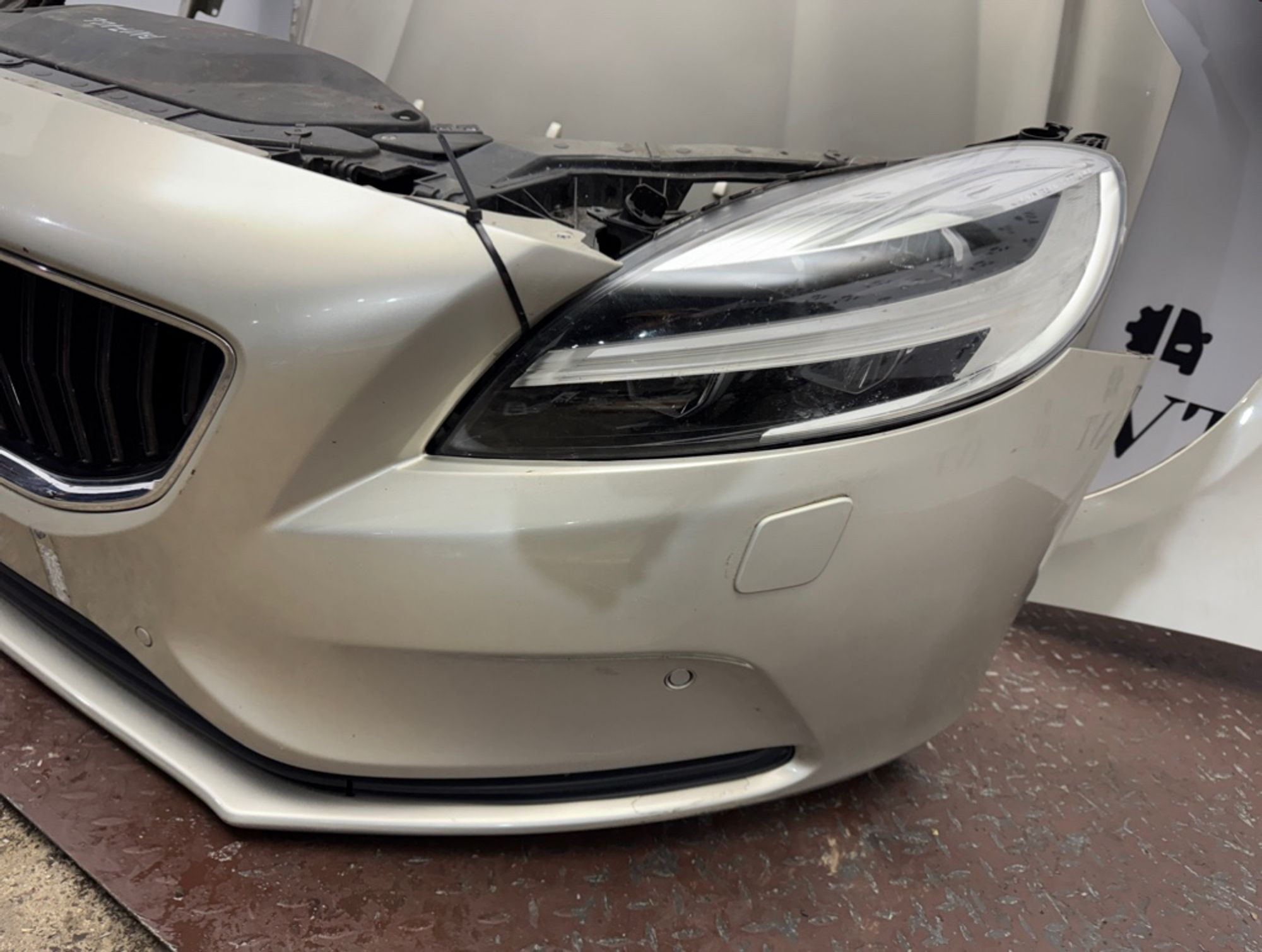 Ноускат (Nose Cut) Volvo V40 31283732, 125000 рублей, Москва