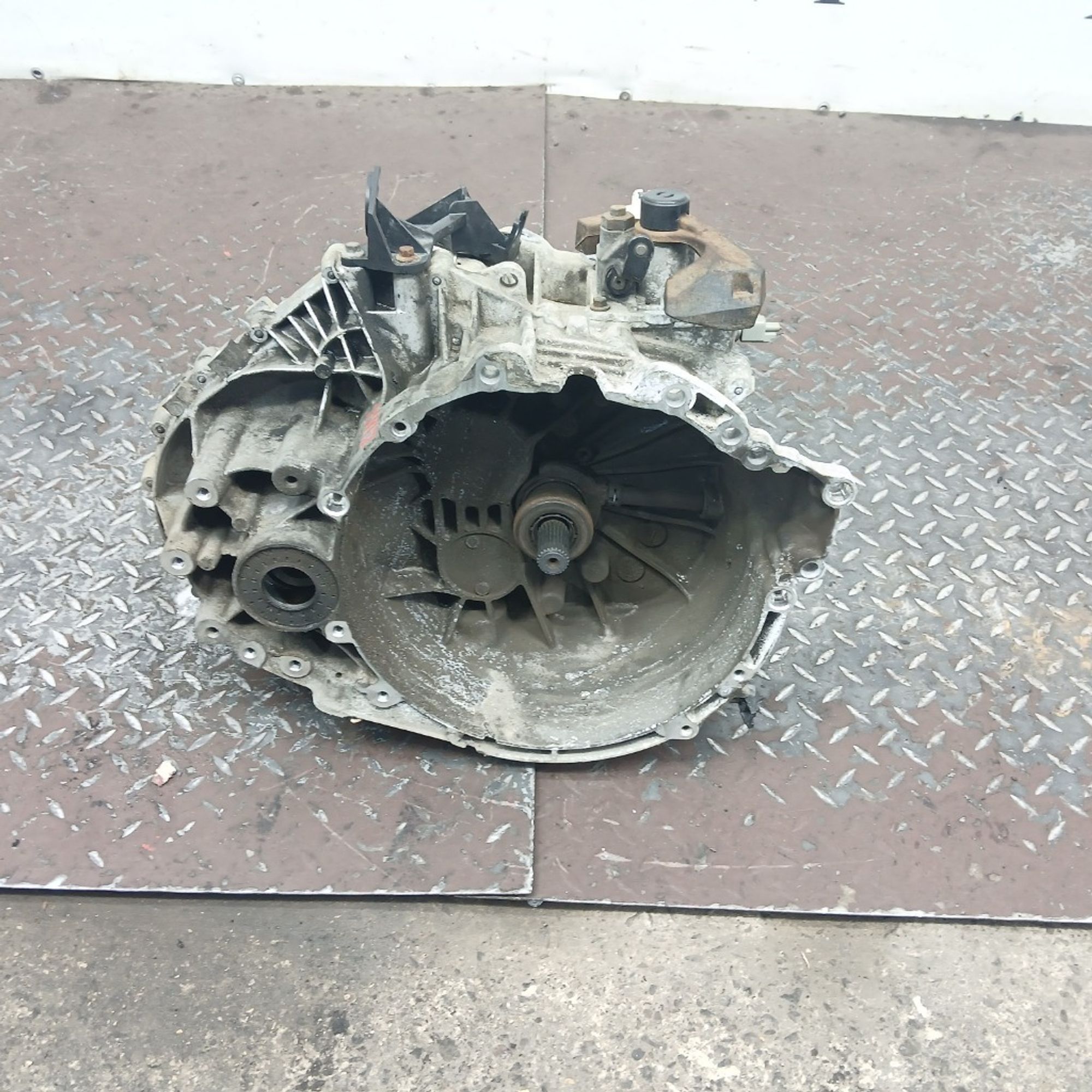 МКПП Volvo S60 D4204T14 EU1R7002TEG, 20000 рублей, Москва