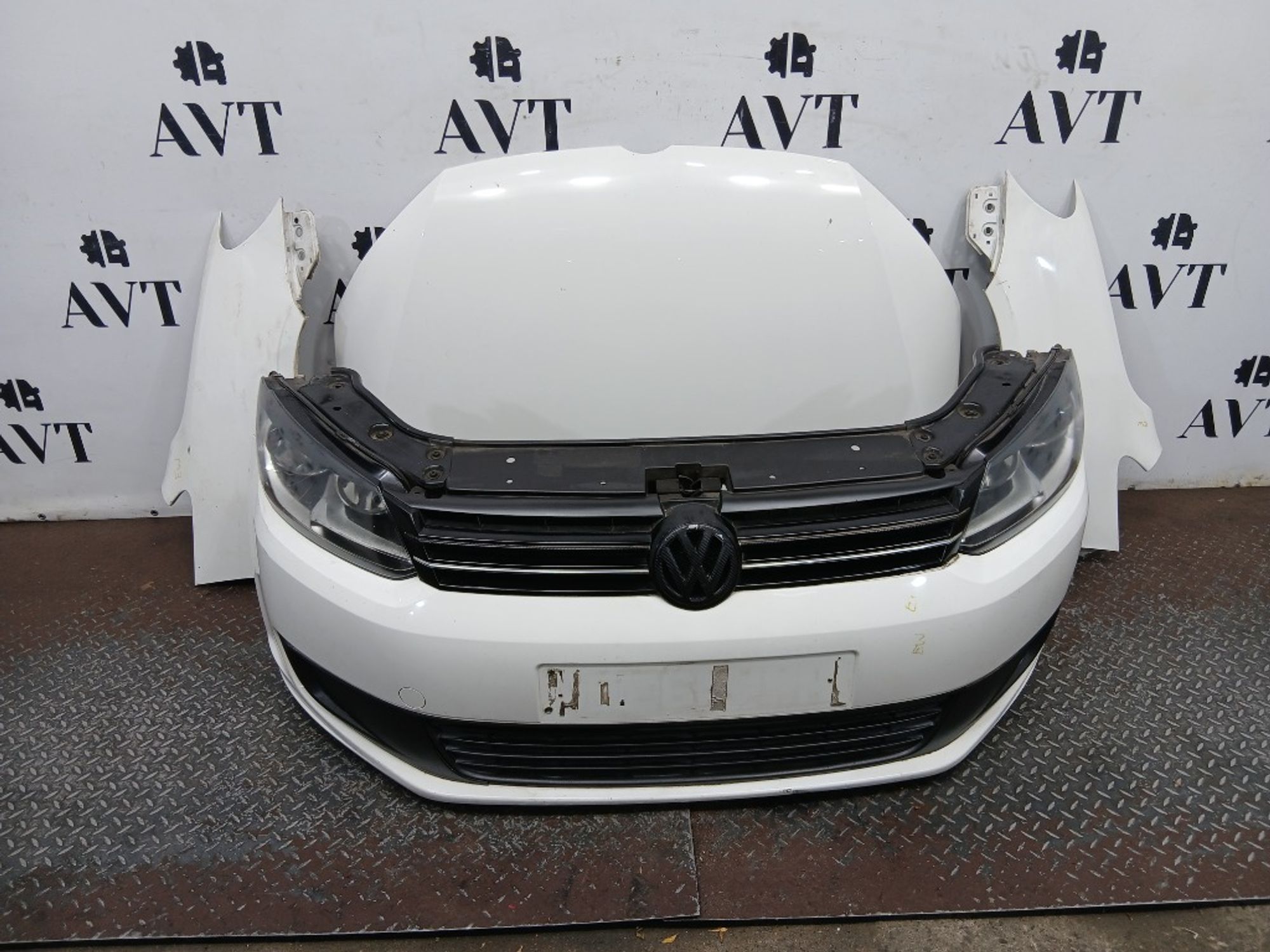 Ноускат (Nose Cut) Volkswagen Touran 1T0807217R, 115000 рублей, Москва