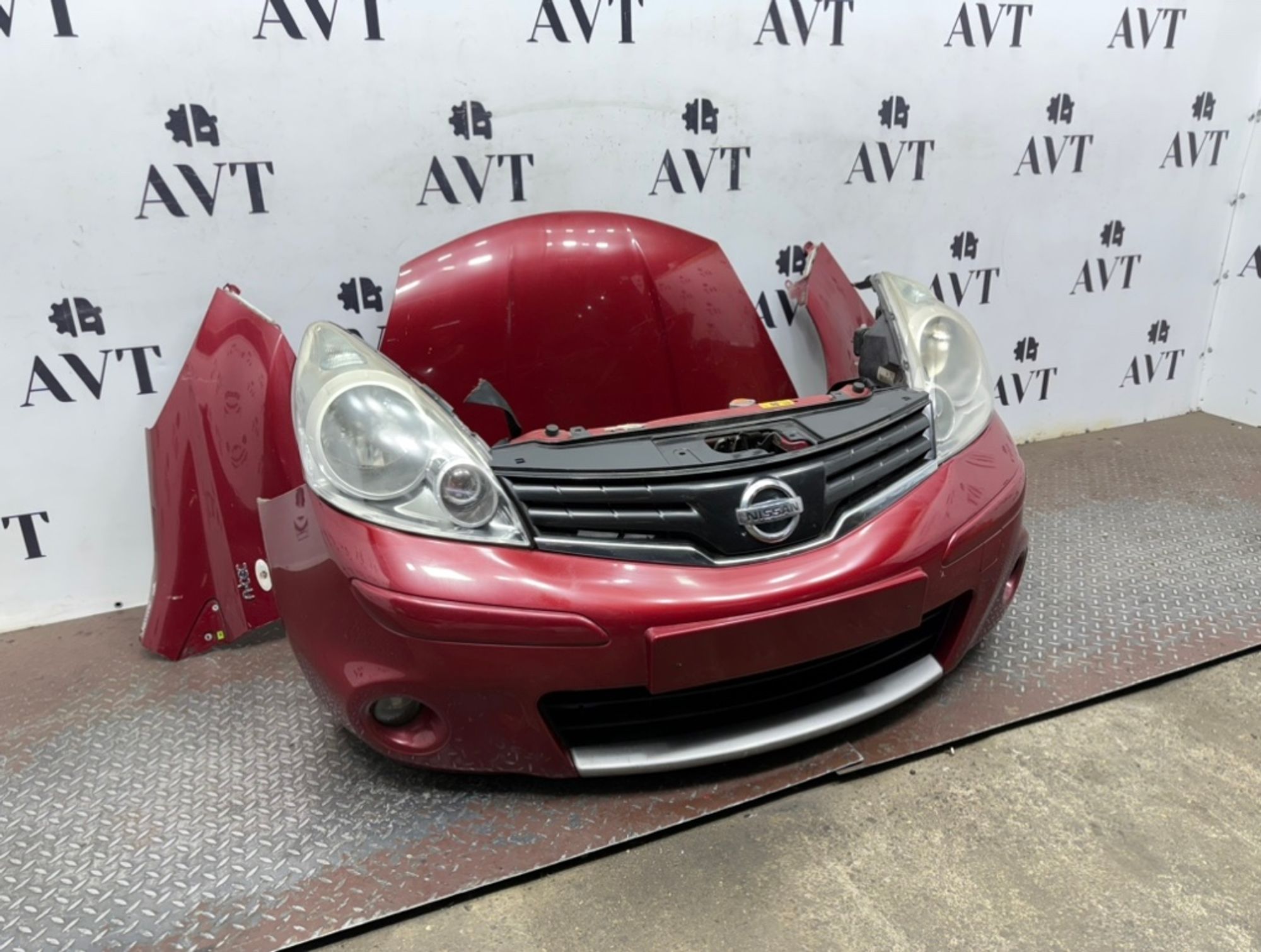 Ноускат (Nose Cut) Nissan Note E11 620228Y20H, 95000 рублей, Москва