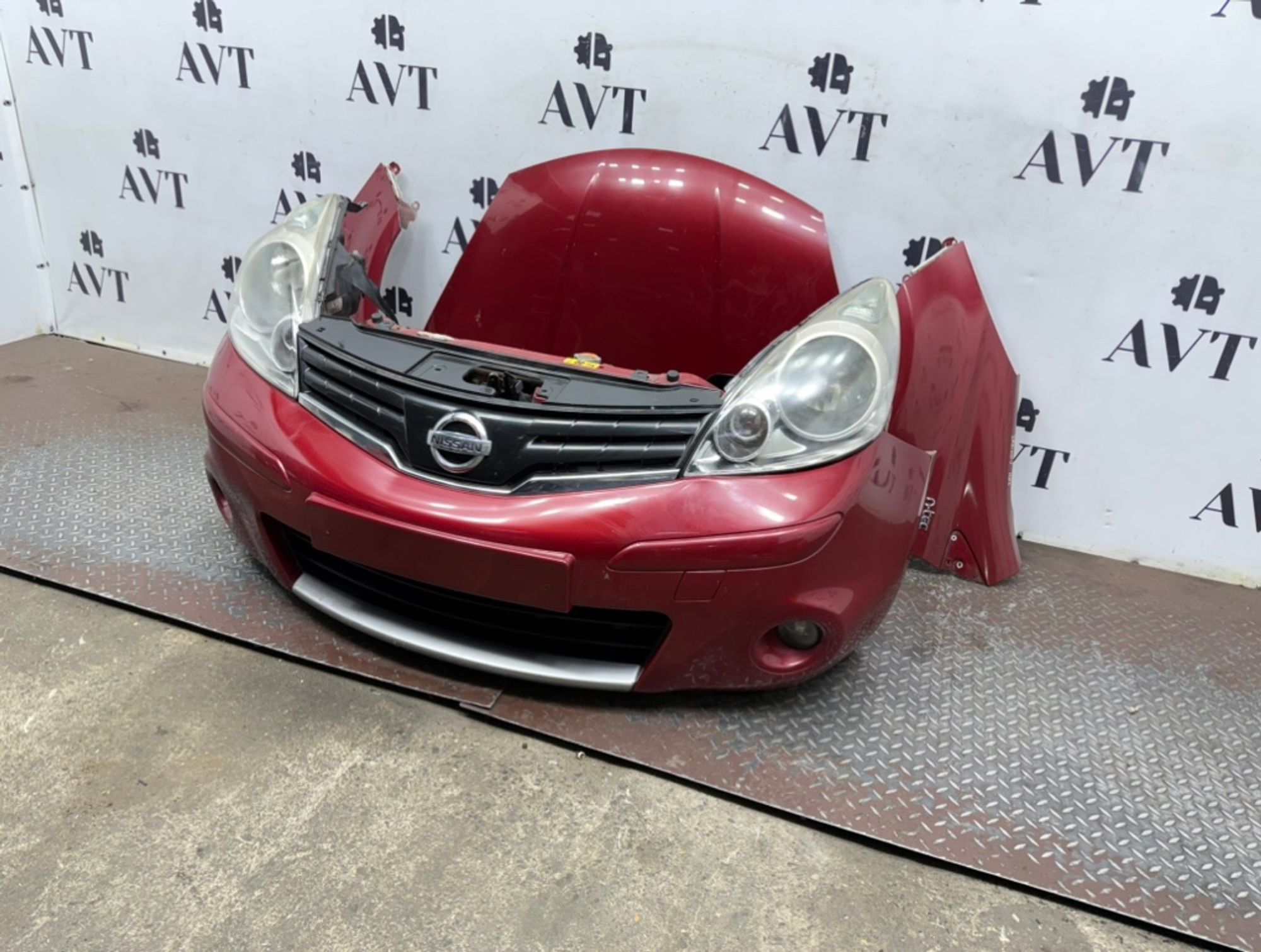 Ноускат (Nose Cut) Nissan Note E11 620228Y20H, 95000 рублей, Москва