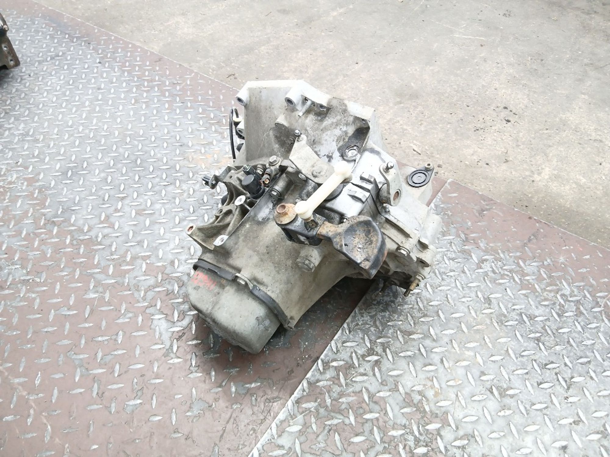 МКПП Peugeot 208 EB2 HMZ 20CR03, 12000 рублей, Москва