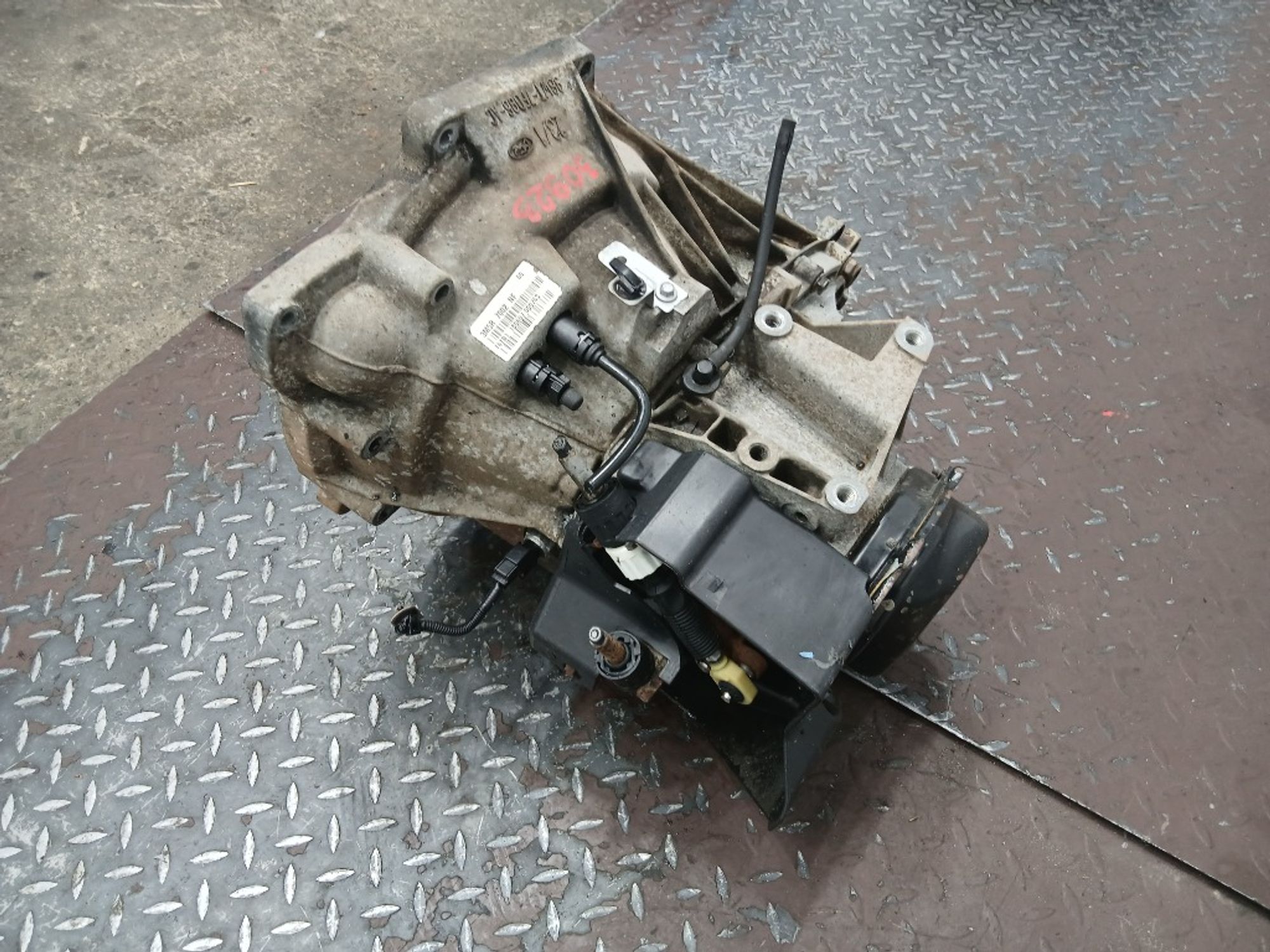 МКПП Ford Focus HXDB 3M5R7002NF, 16000 рублей, Москва