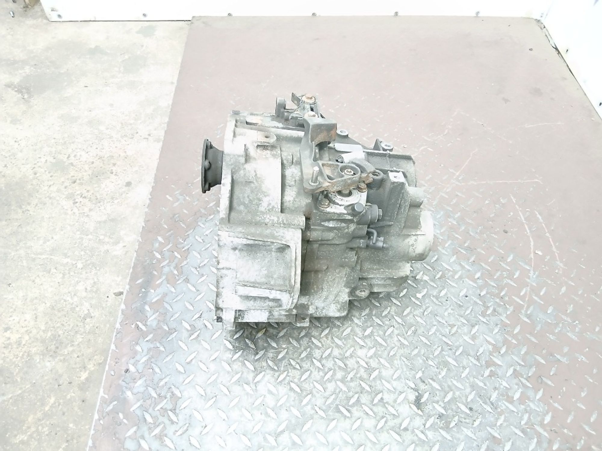 МКПП Volkswagen Tiguan CBAB LHD, 23000 рублей, Москва