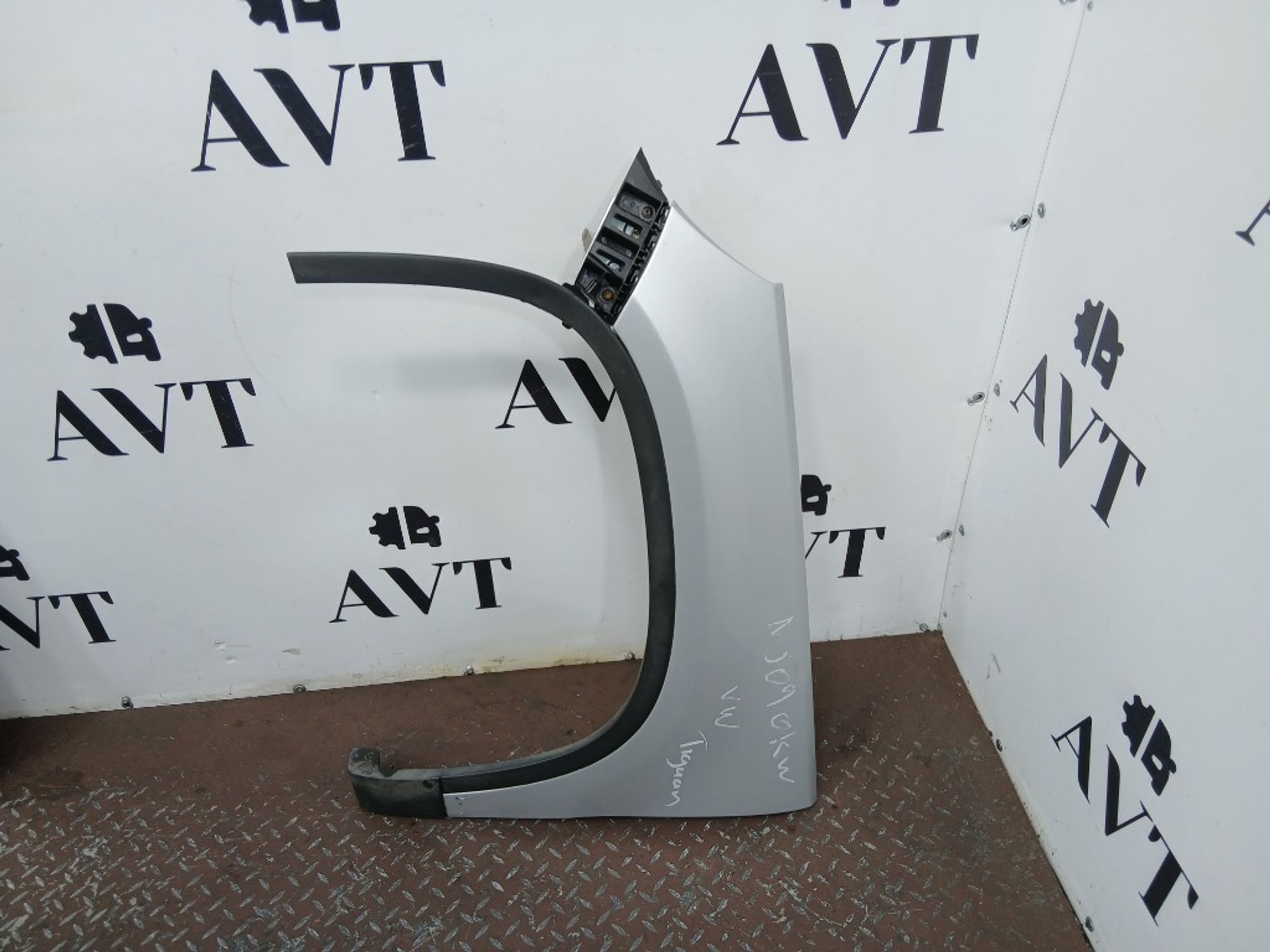 Ноускат (Nose Cut) Volkswagen Tiguan NF 5N0807217GRU, 120000 рублей, Москва