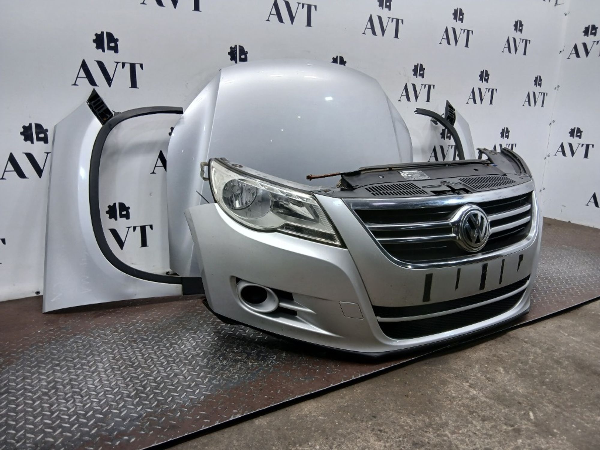 Ноускат (Nose Cut) Volkswagen Tiguan NF 5N0807217GRU, 120000 рублей, Москва