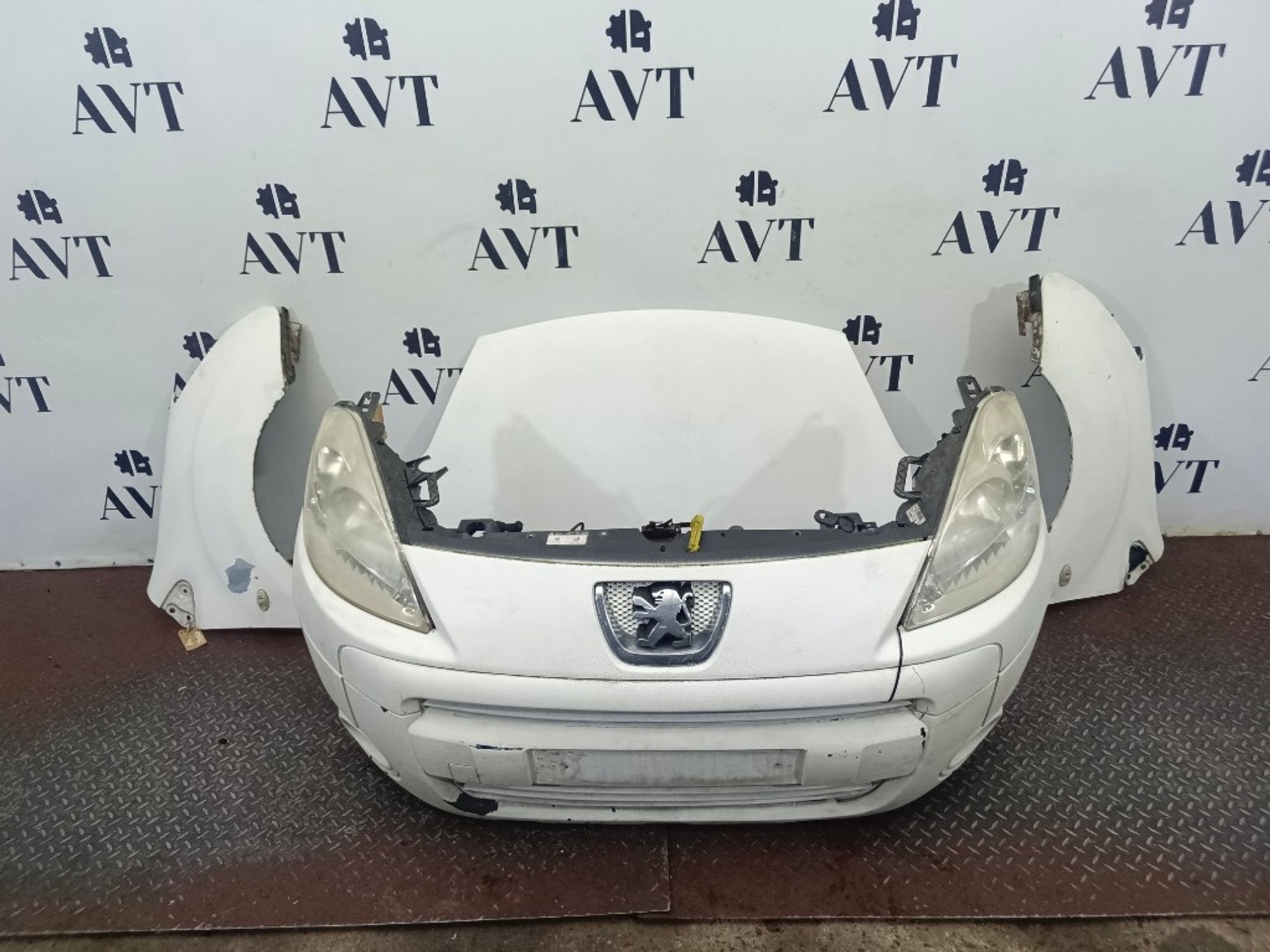 Ноускат (Nose Cut) Peugeot Partner, 100000 рублей, Москва