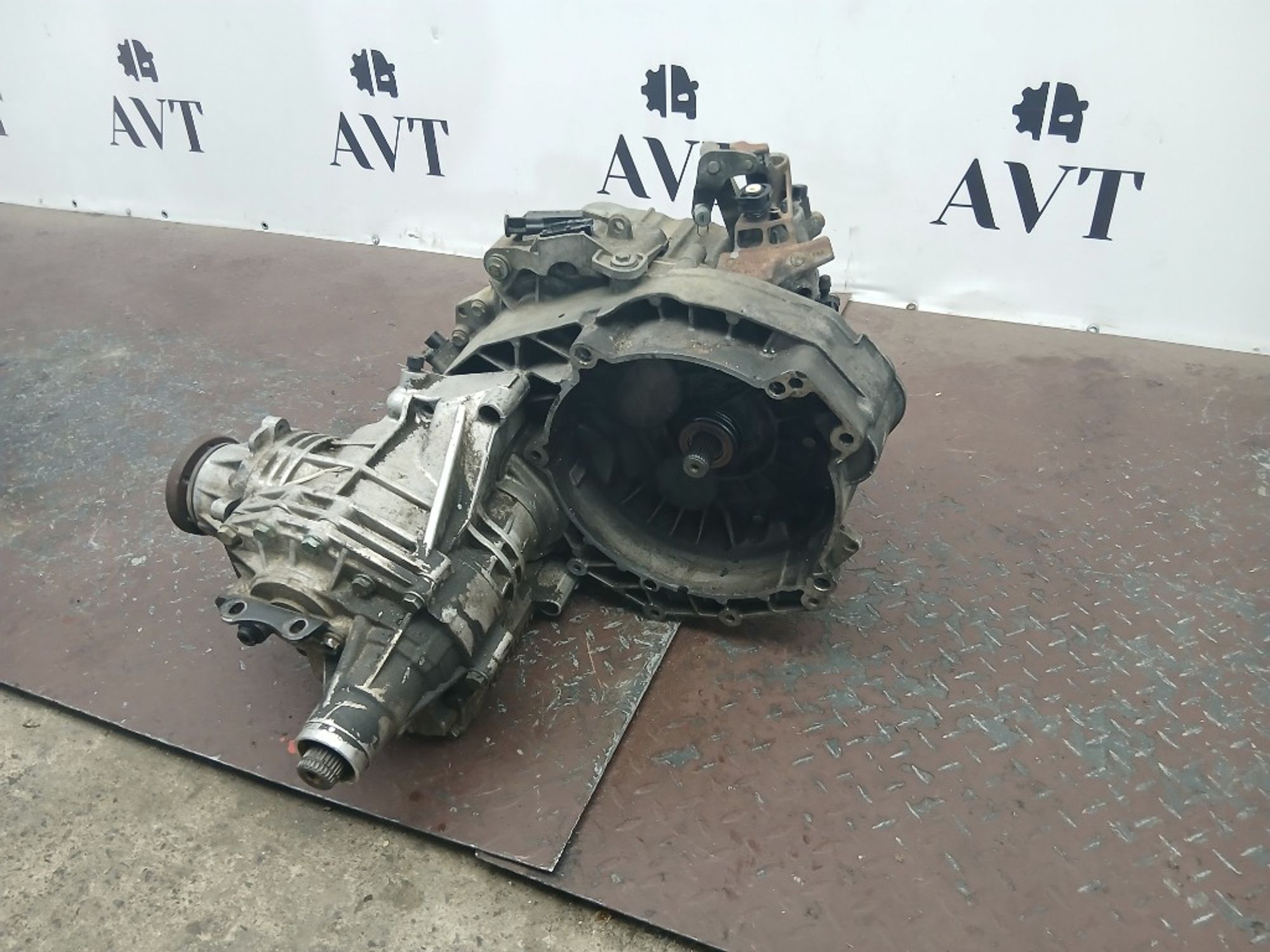 МКПП Volkswagen Multivan AXE HNE, 65000 рублей, Москва