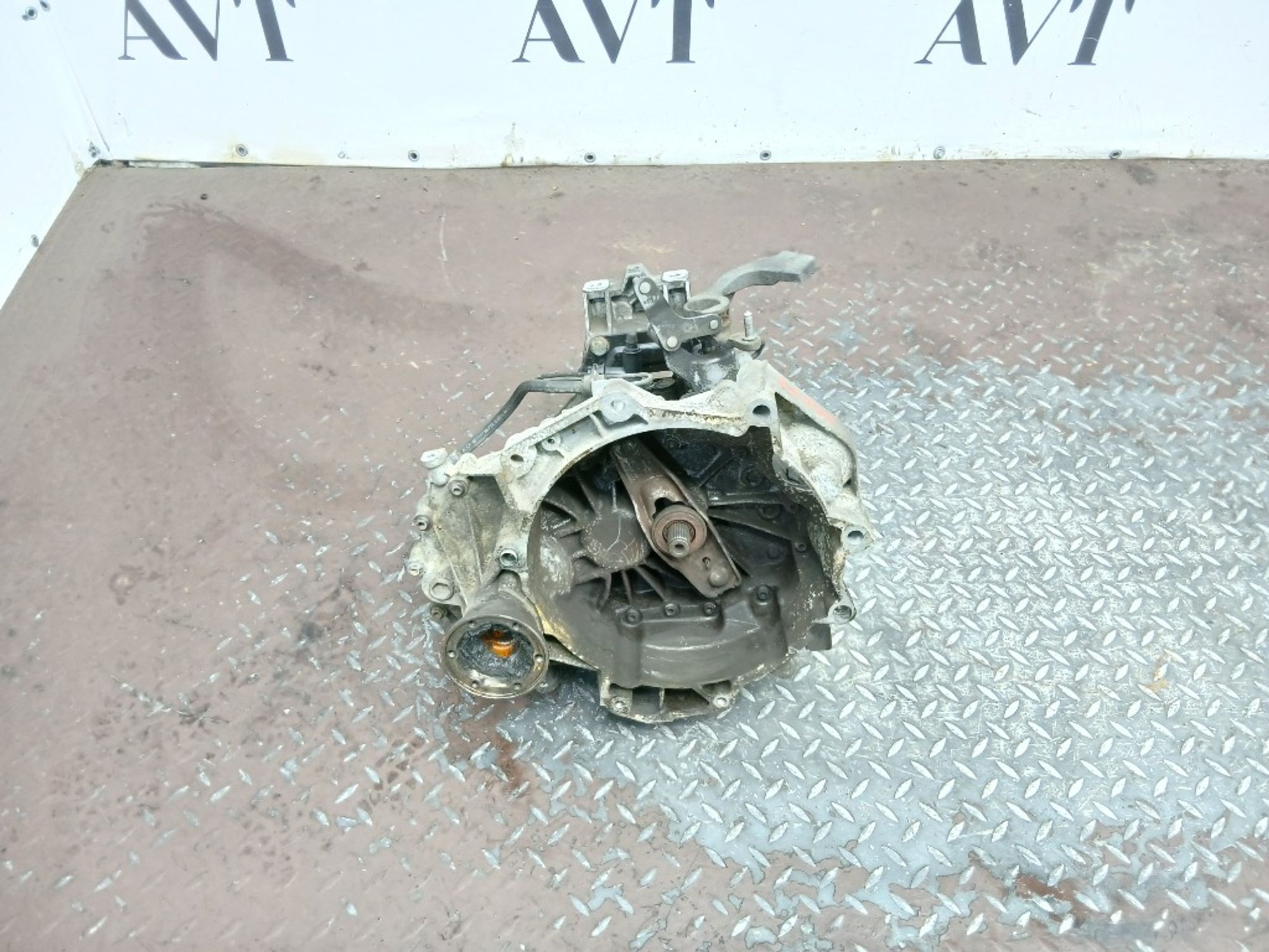 МКПП Volkswagen Golf BUD FXQ, 33000 рублей, Москва