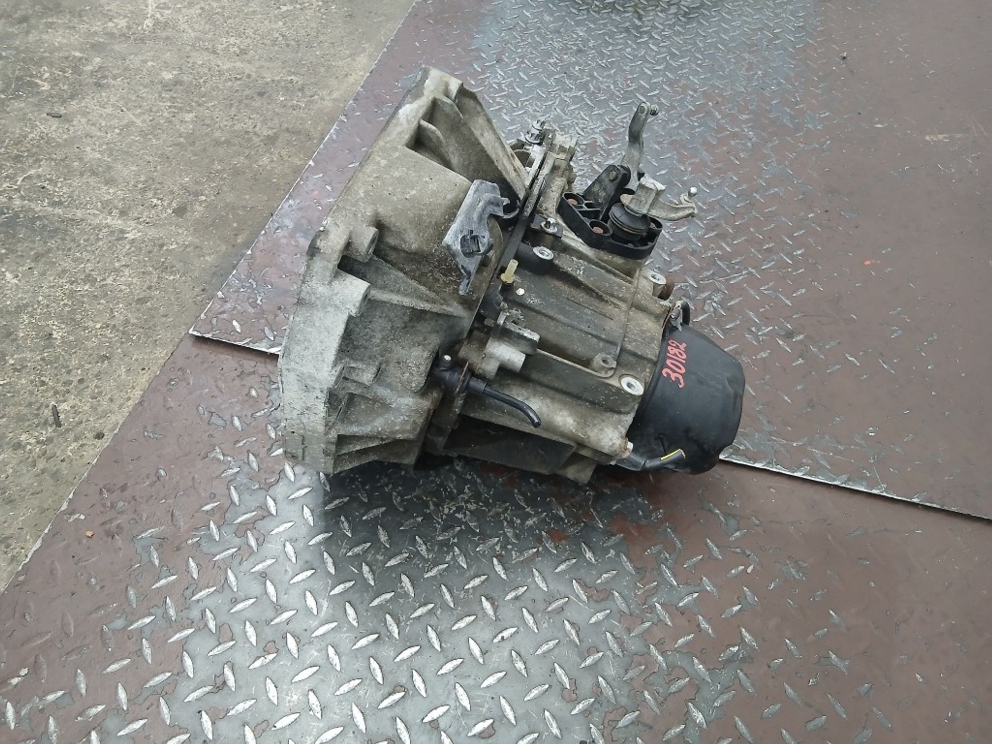 МКПП Nissan Qashqai HR16DE 8200133311, 40000 рублей, Москва