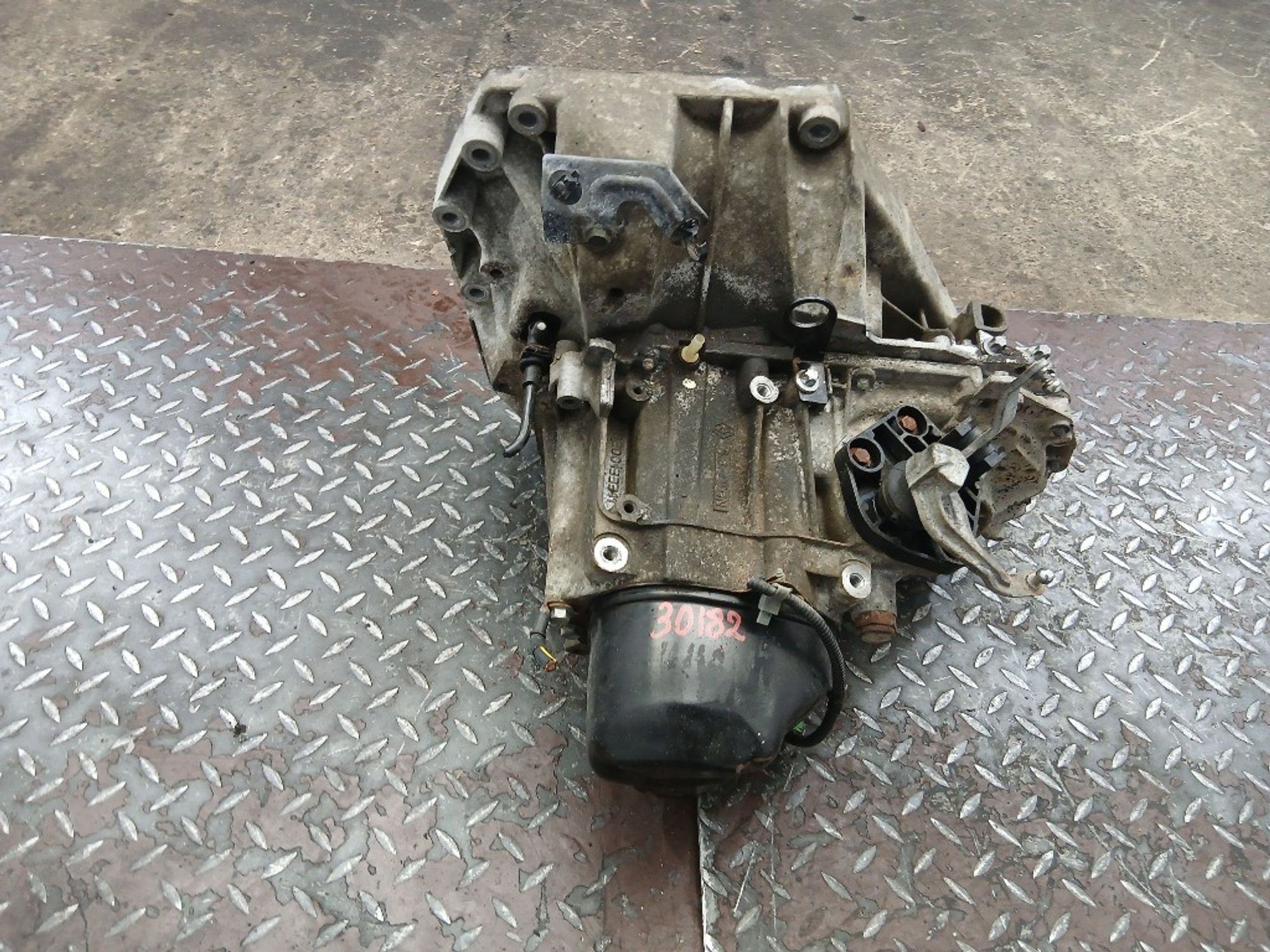 МКПП Nissan Qashqai HR16DE 8200133311, 40000 рублей, Москва