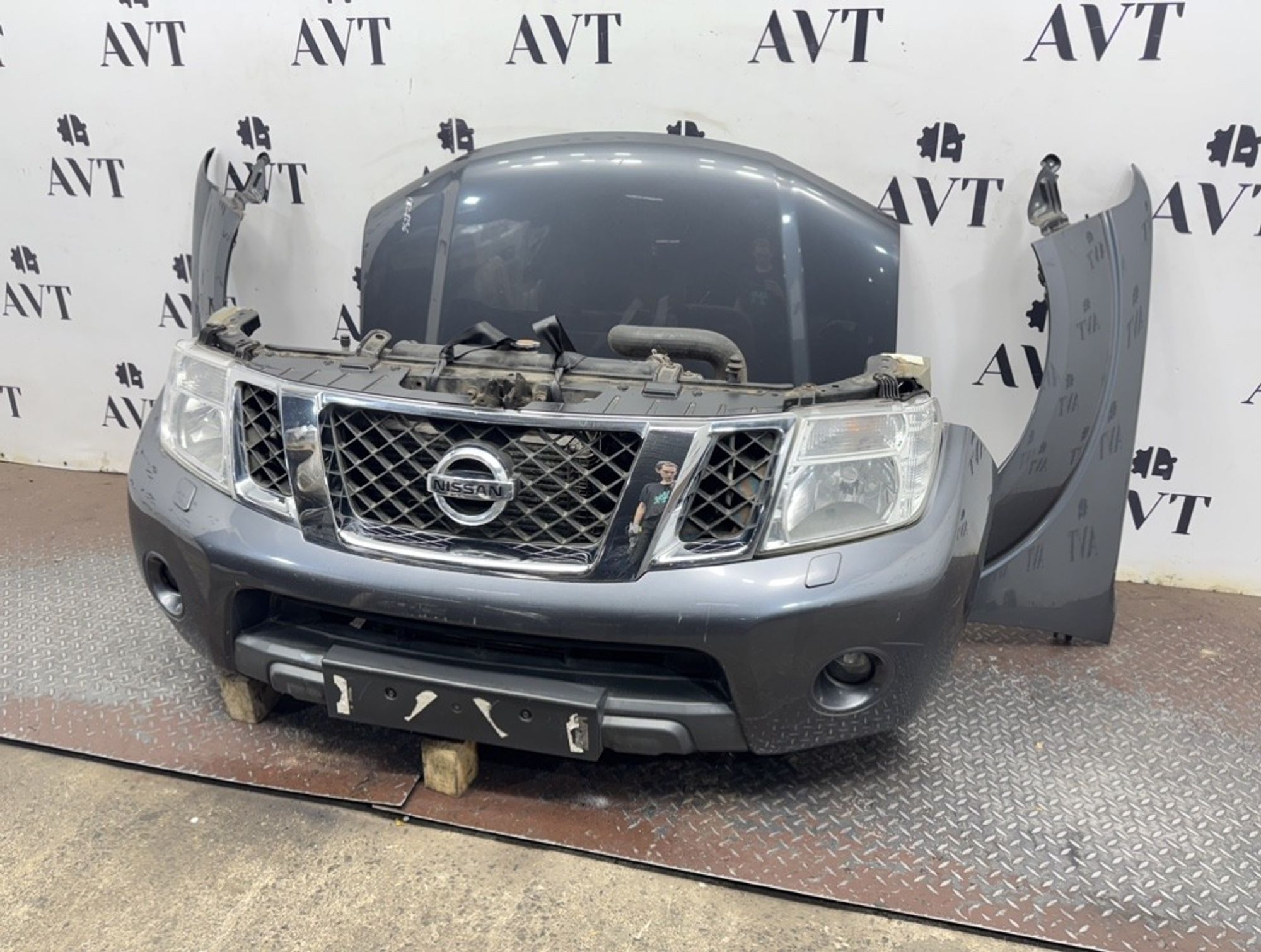 Ноускат (Nose Cut) Nissan Navara YD25 620225X00H, 165000 рублей, Москва