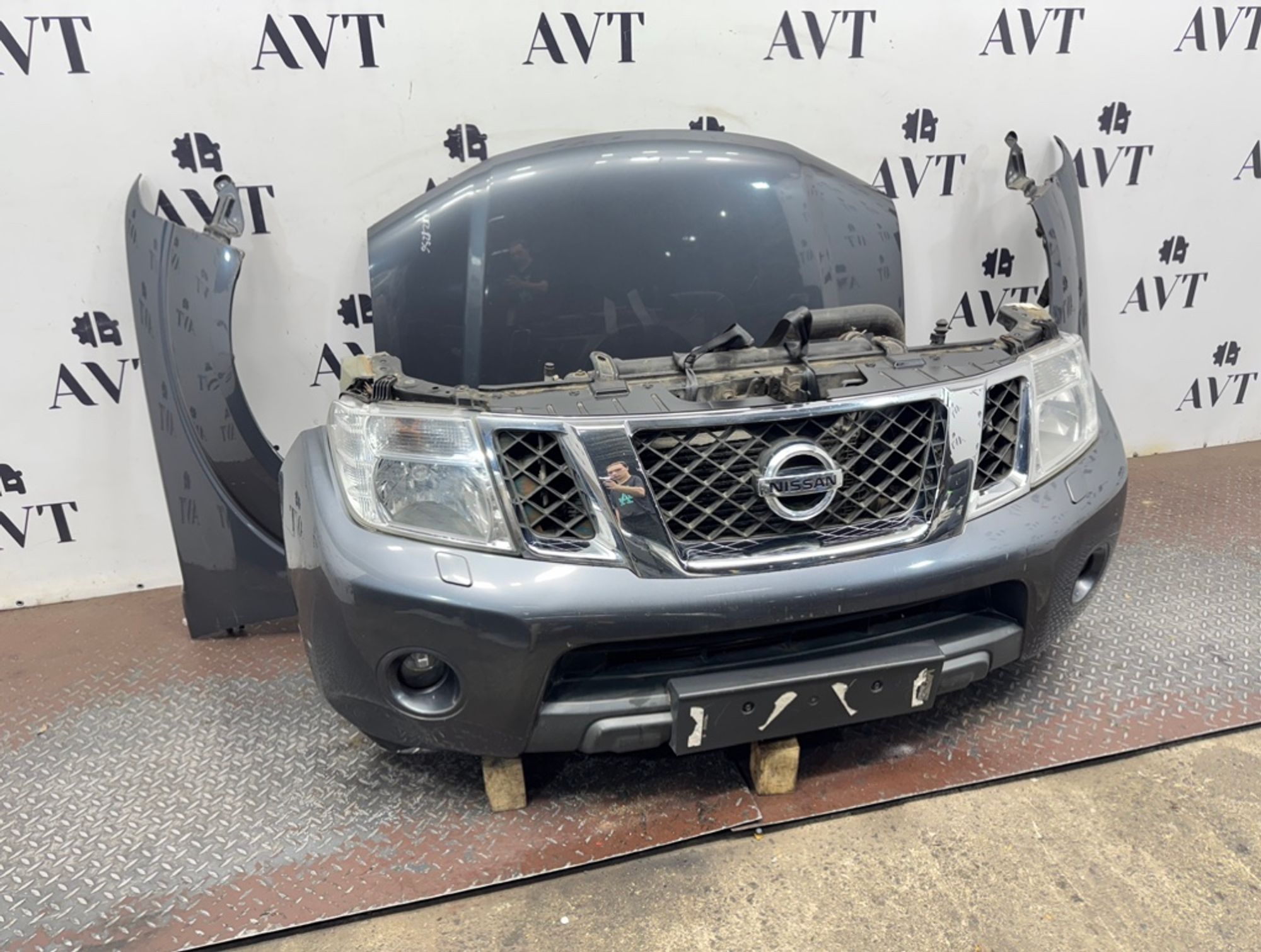 Ноускат (Nose Cut) Nissan Navara YD25 620225X00H, 165000 рублей, Москва