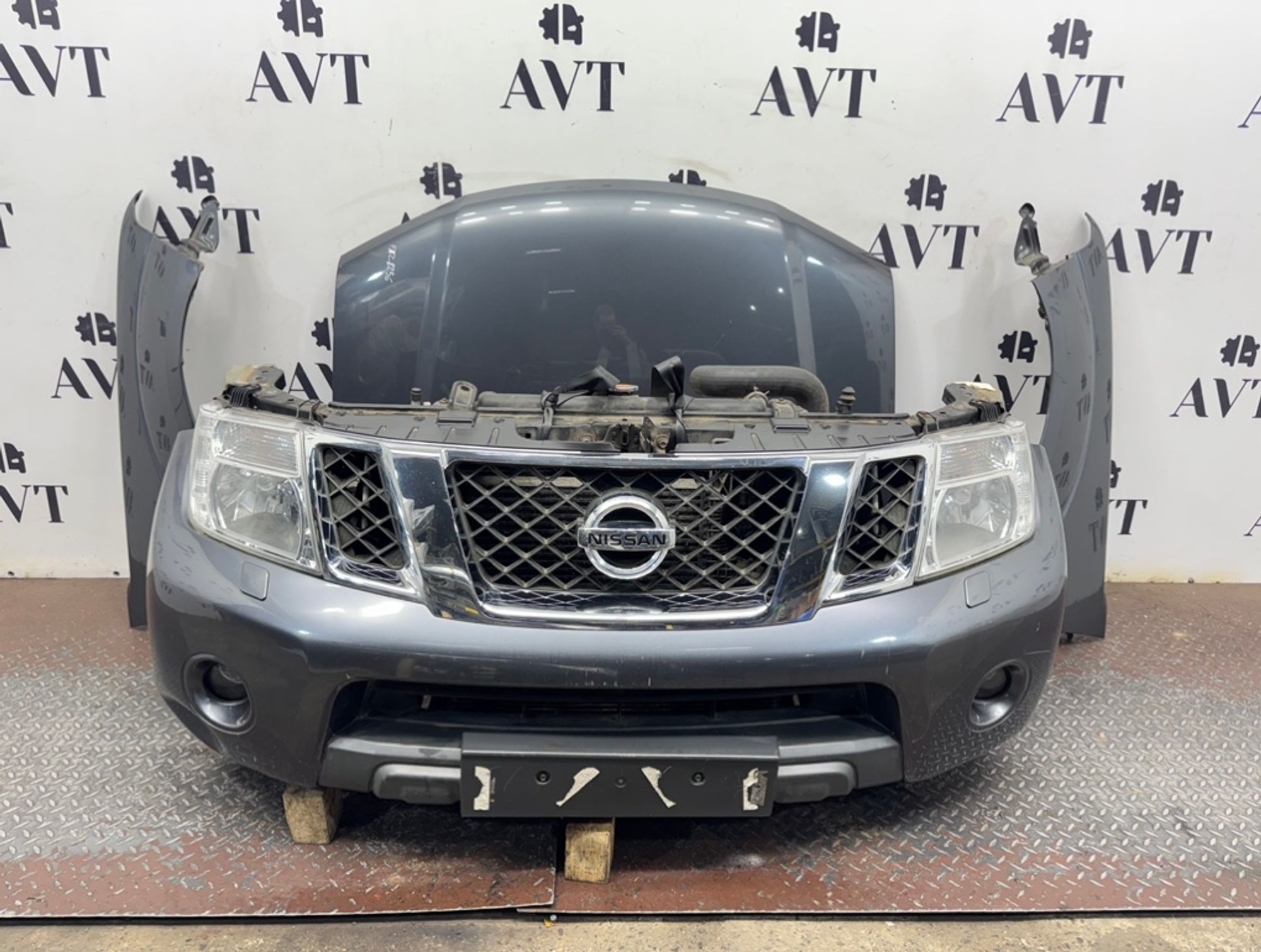 Ноускат (Nose Cut) Nissan Navara YD25 620225X00H, 165000 рублей, Москва