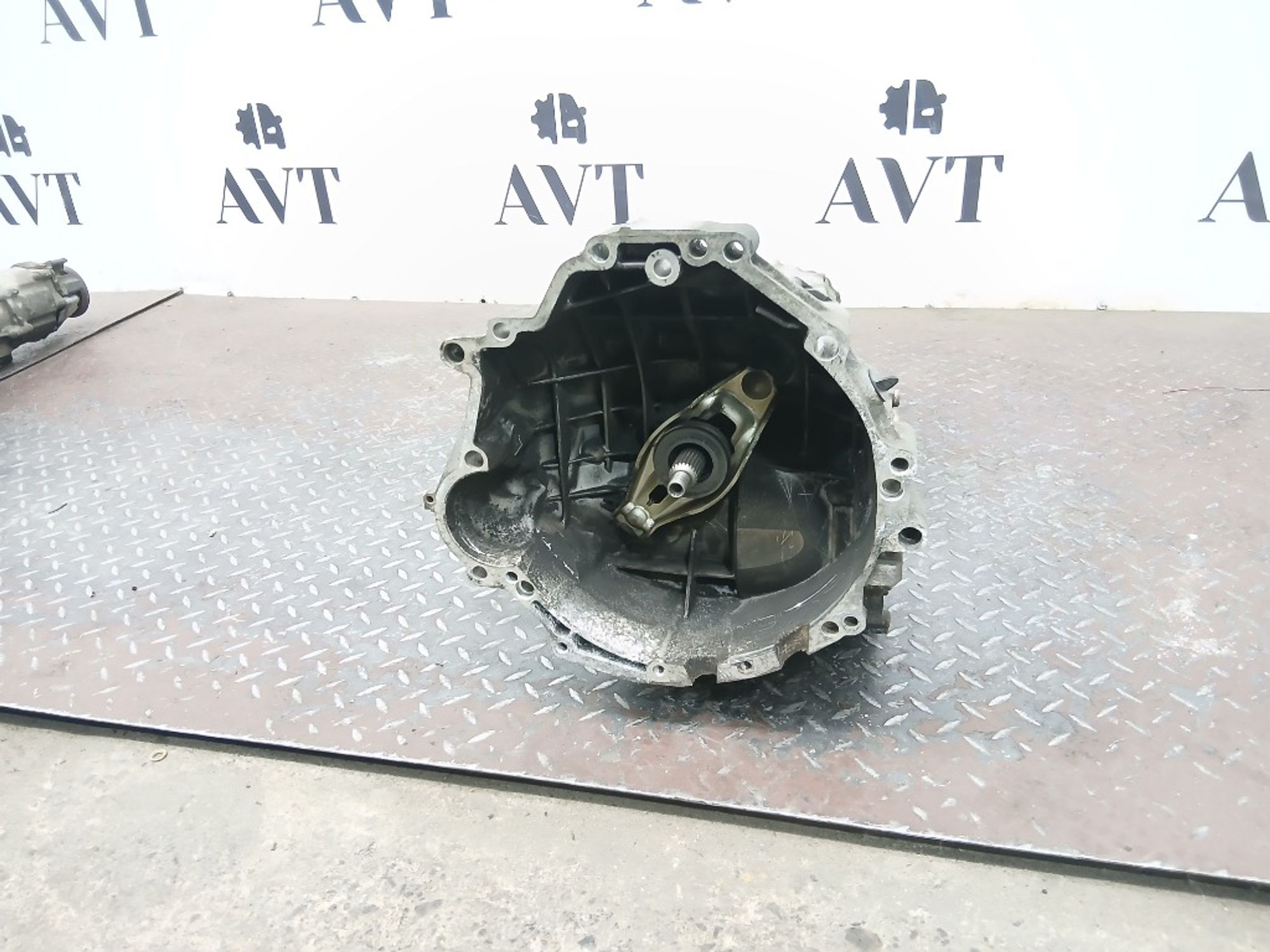 МКПП Audi A6 C6 BRE GYX, 15000 рублей, Москва