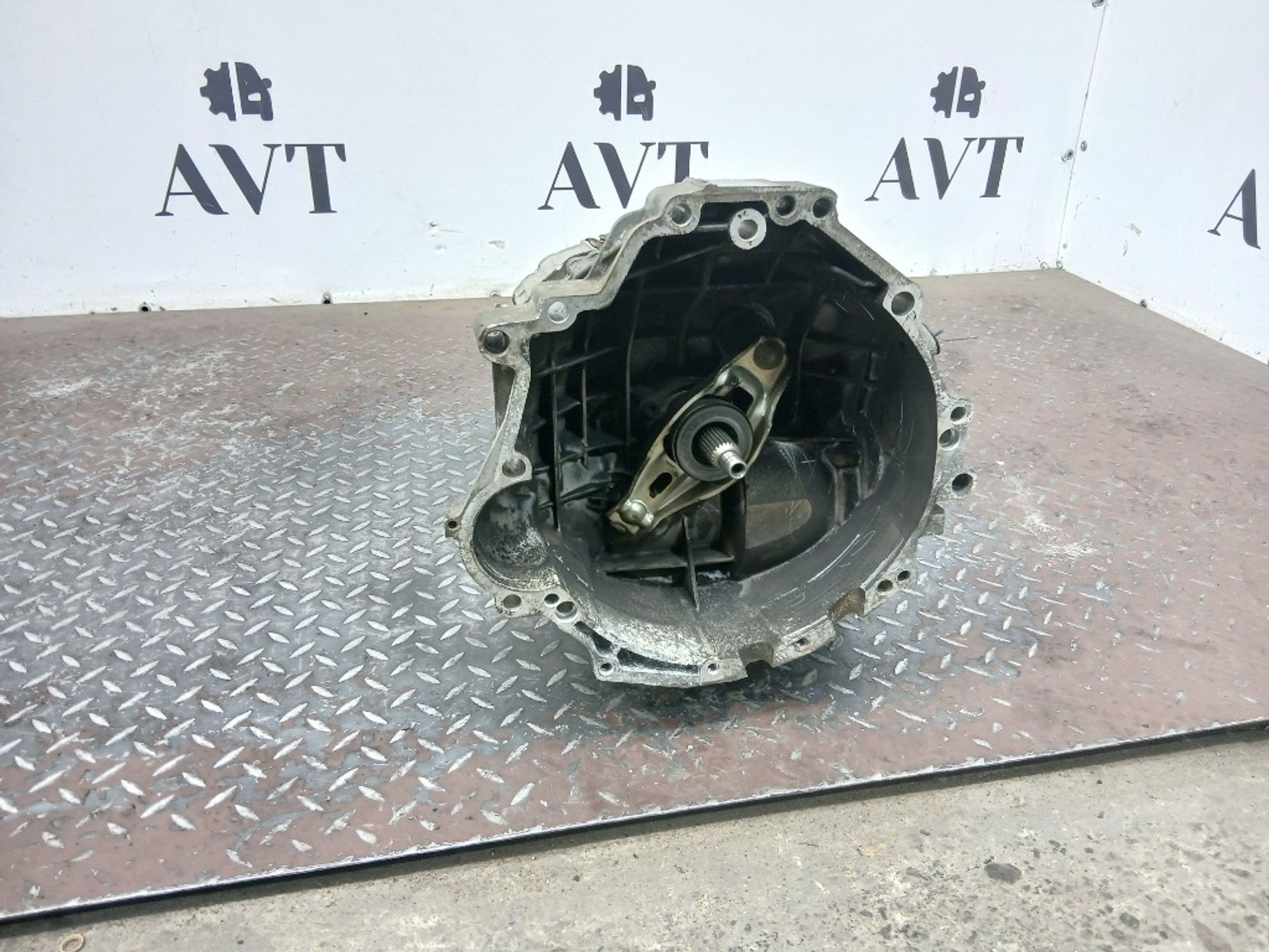 МКПП Audi A6 C6 BRE GYX, 15000 рублей, Москва