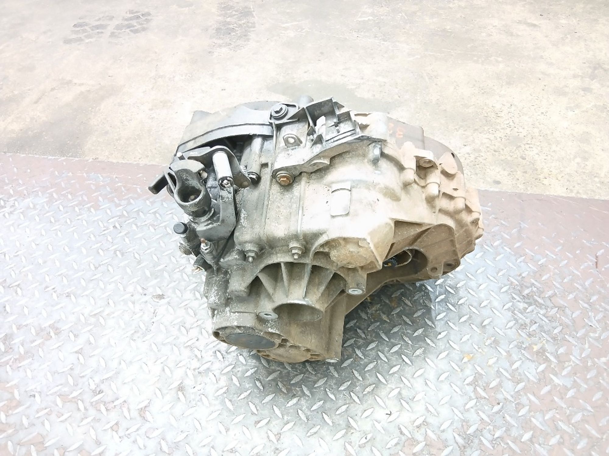 МКПП Volkswagen Transporter BNZ JFS, 70000 рублей, Москва