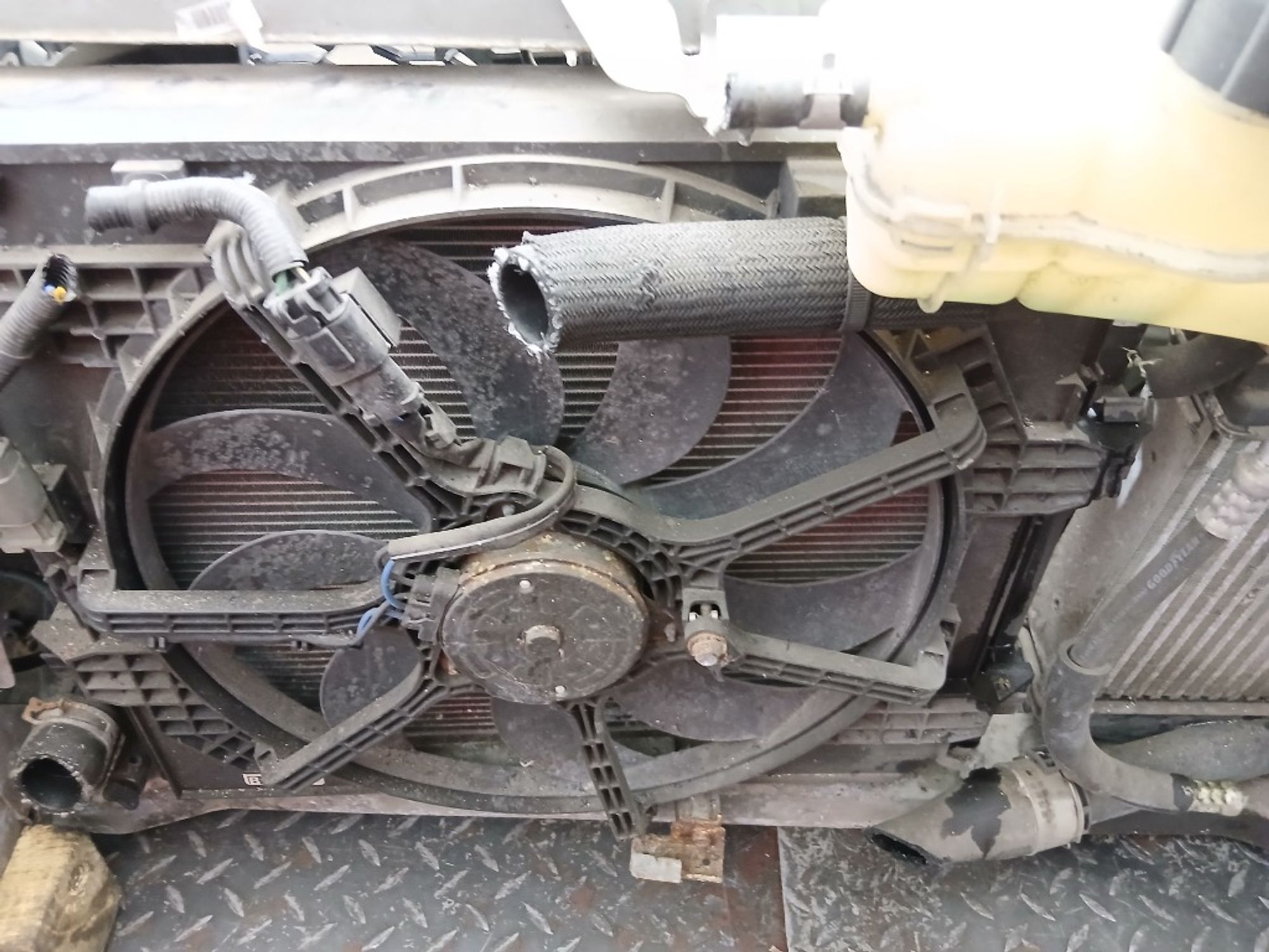 Ноускат (Nose Cut) Nissan Tiida 620225MD1H, 170000 рублей, Москва