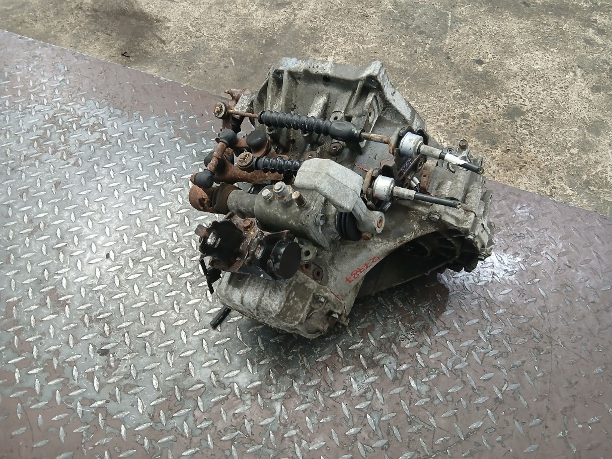 МКПП Toyota Auris 1ZR-FE 3311102020, 30000 рублей, Москва