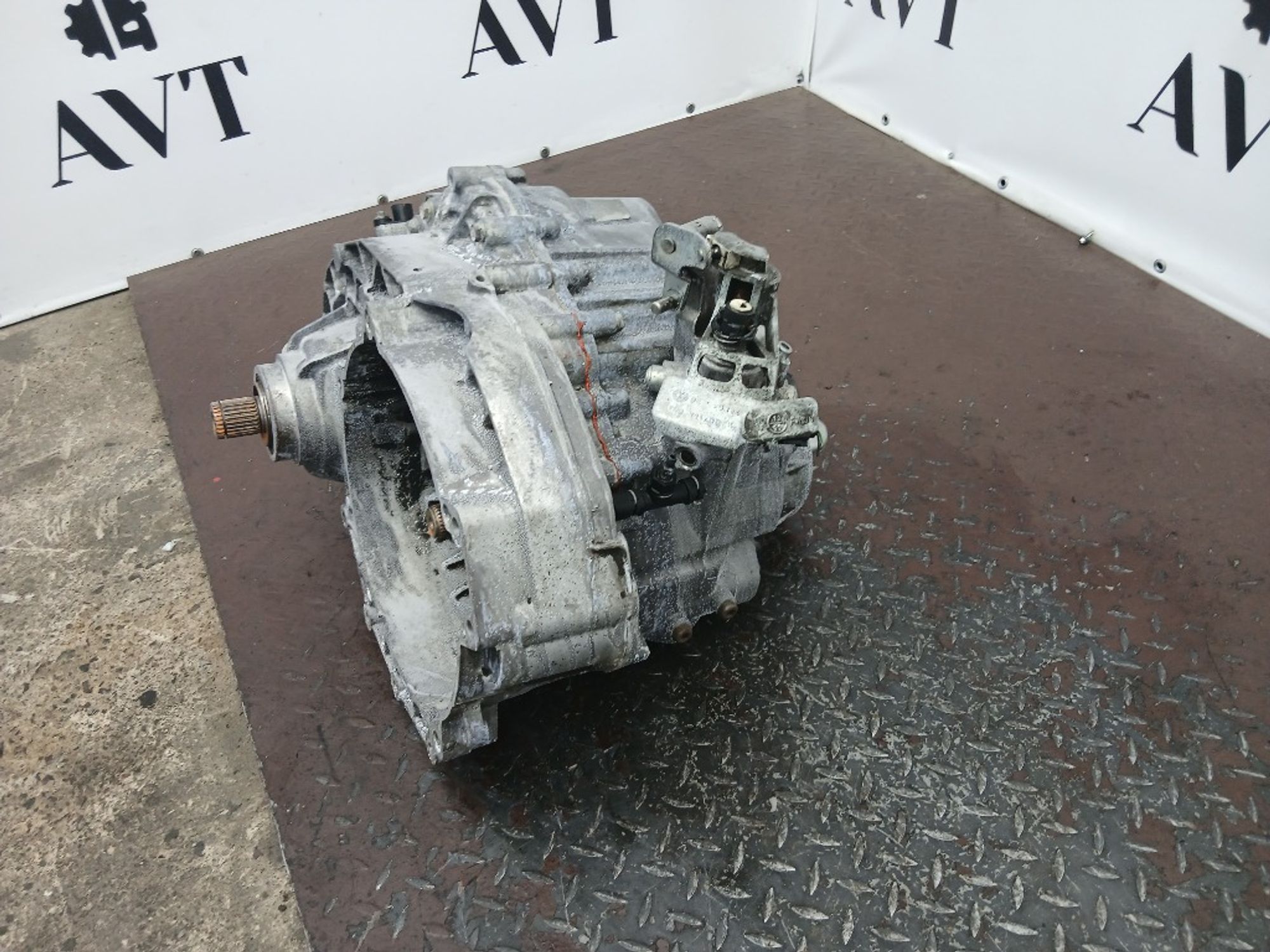 МКПП Volkswagen Transporter AXE JFT, 65000 рублей, Москва