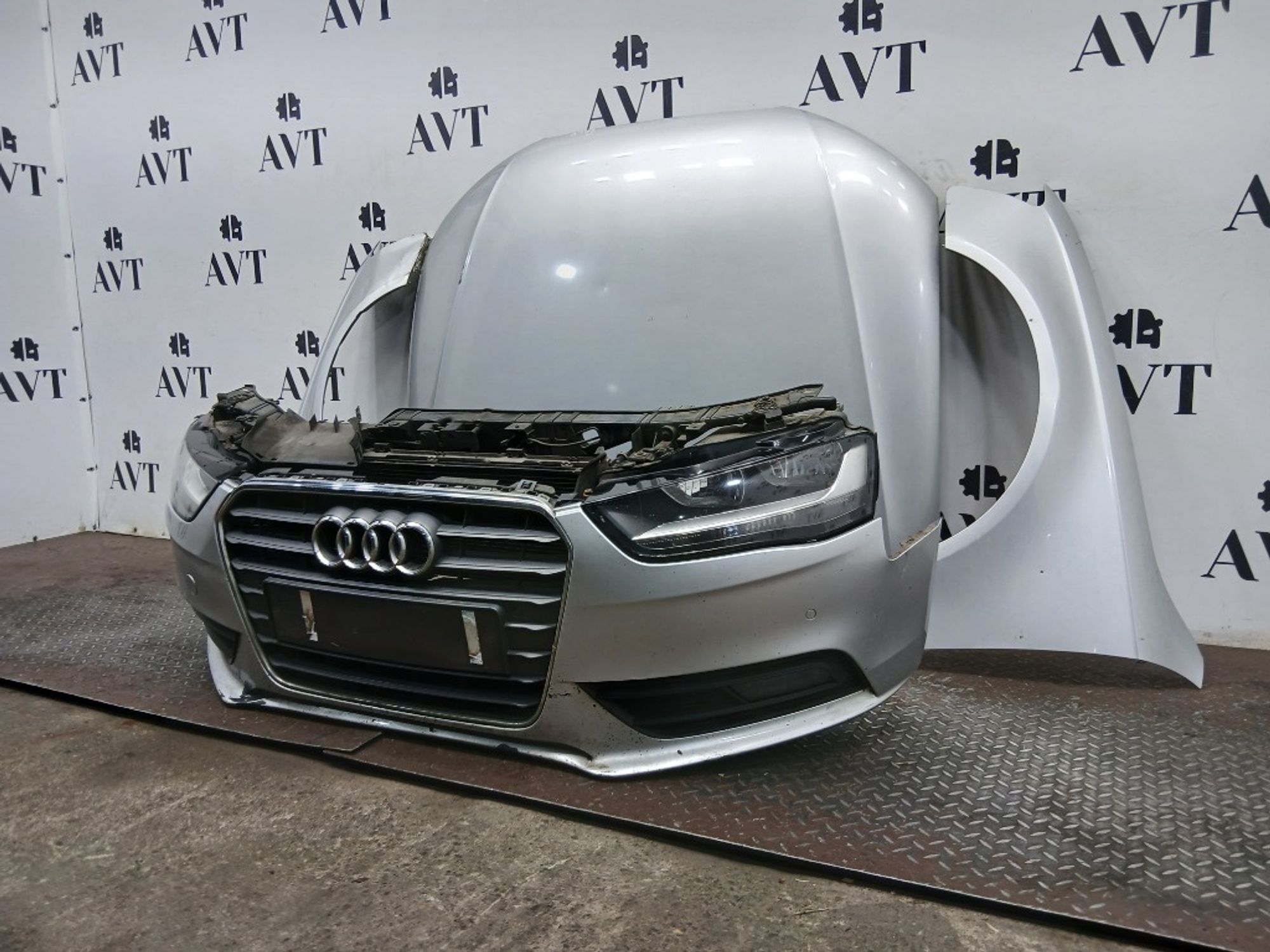 Ноускат (Nose Cut) Audi A4 B8 8K0807065D, 180000 рублей, Москва