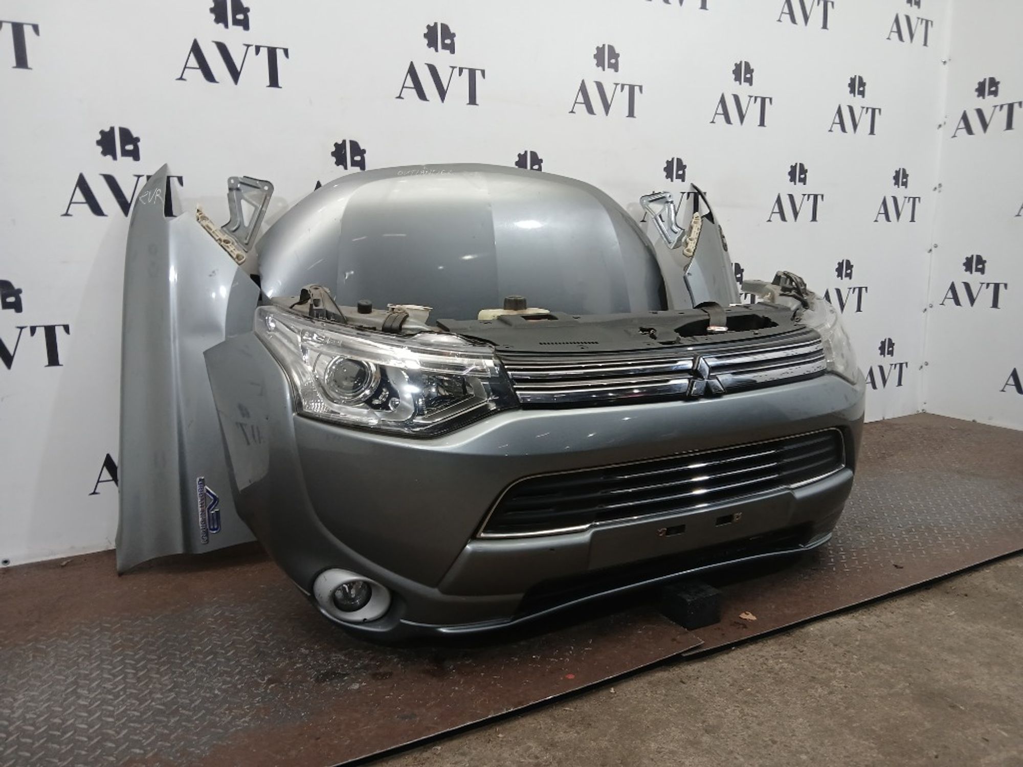 Ноускат (Nose Cut) Mitsubishi Outlander 3 6400G280, 210000 рублей, Москва