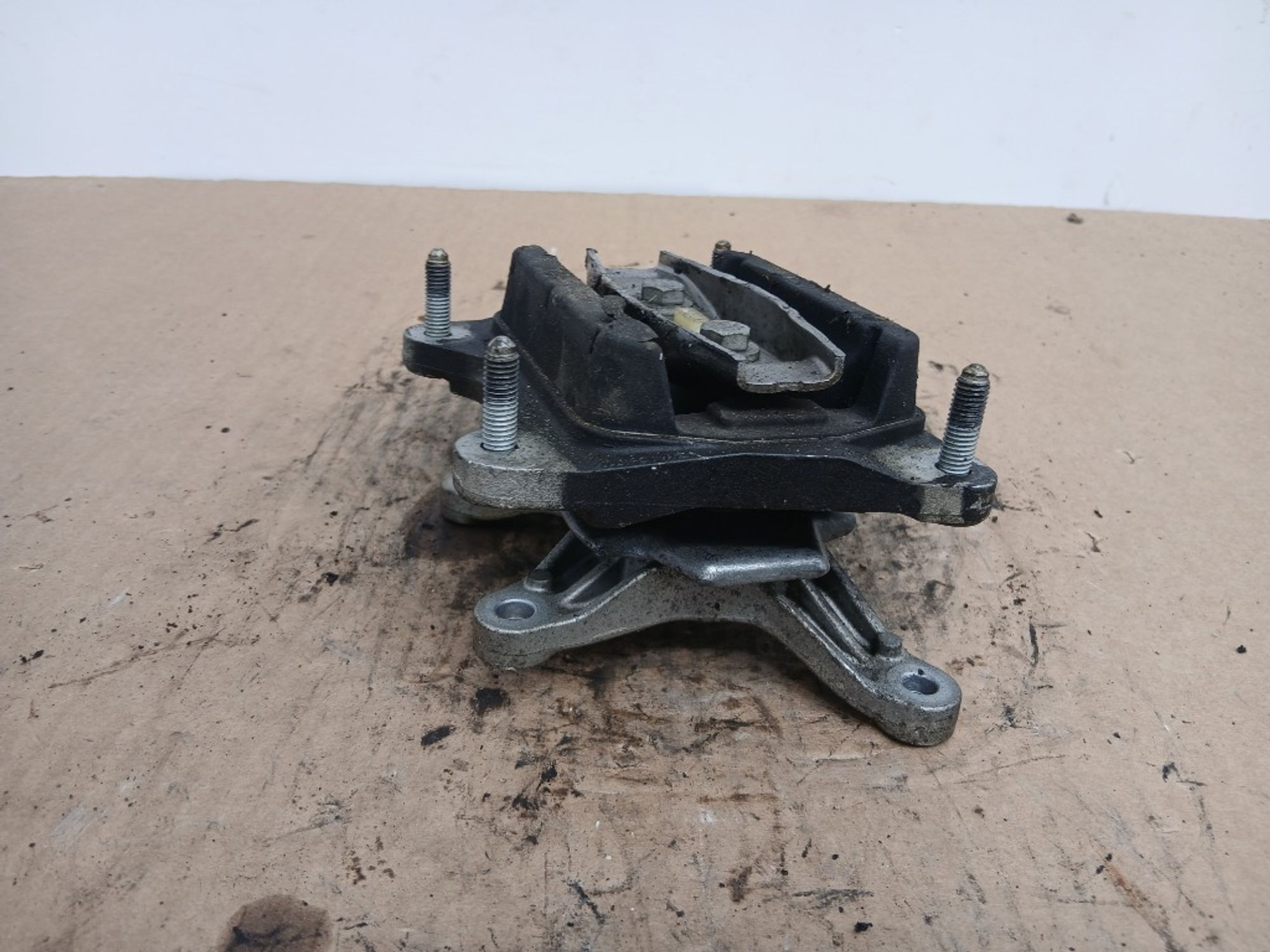 Подушка АКПП Audi A6 C6 AUK 4F0399115AL, 1000 рублей, Москва