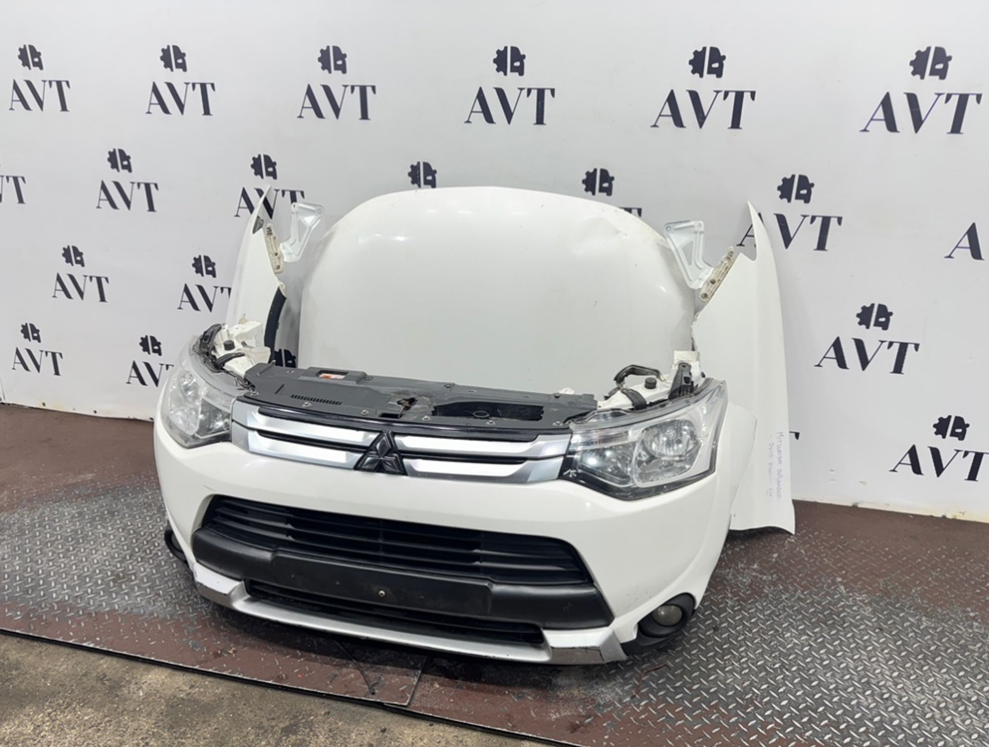 Ноускат (Nose Cut) Mitsubishi Outlander 6400D558ZZ, 190000 рублей, Москва