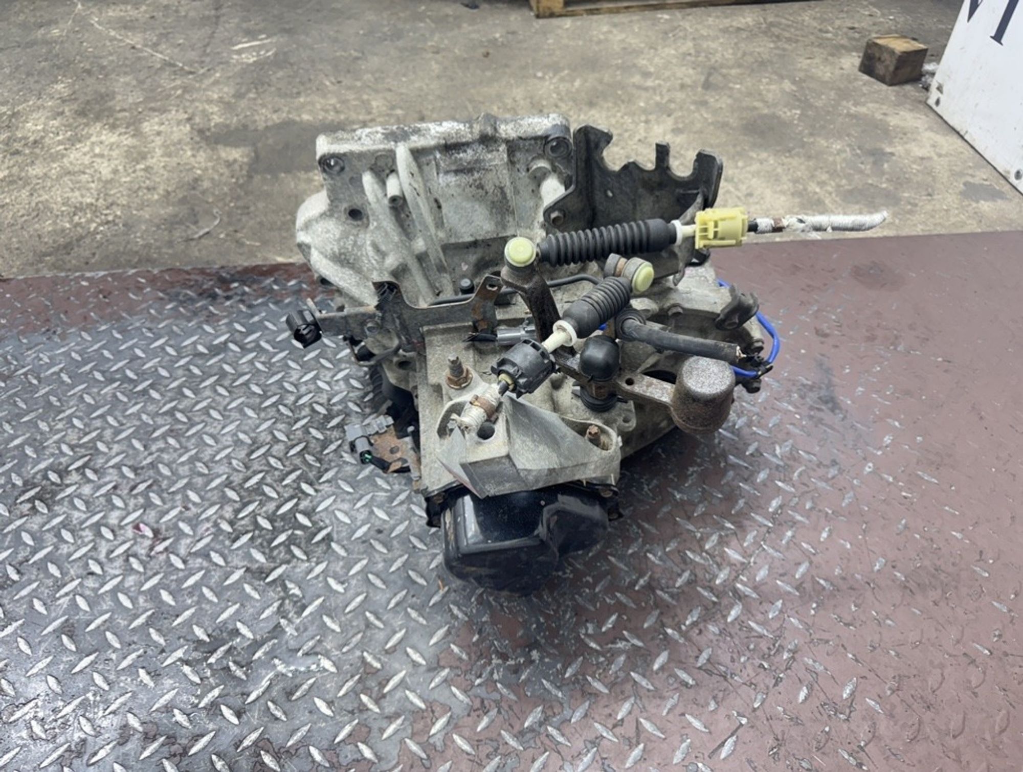 МКПП Mazda 3 BK Z6 8TH0205892, 12000 рублей, Москва