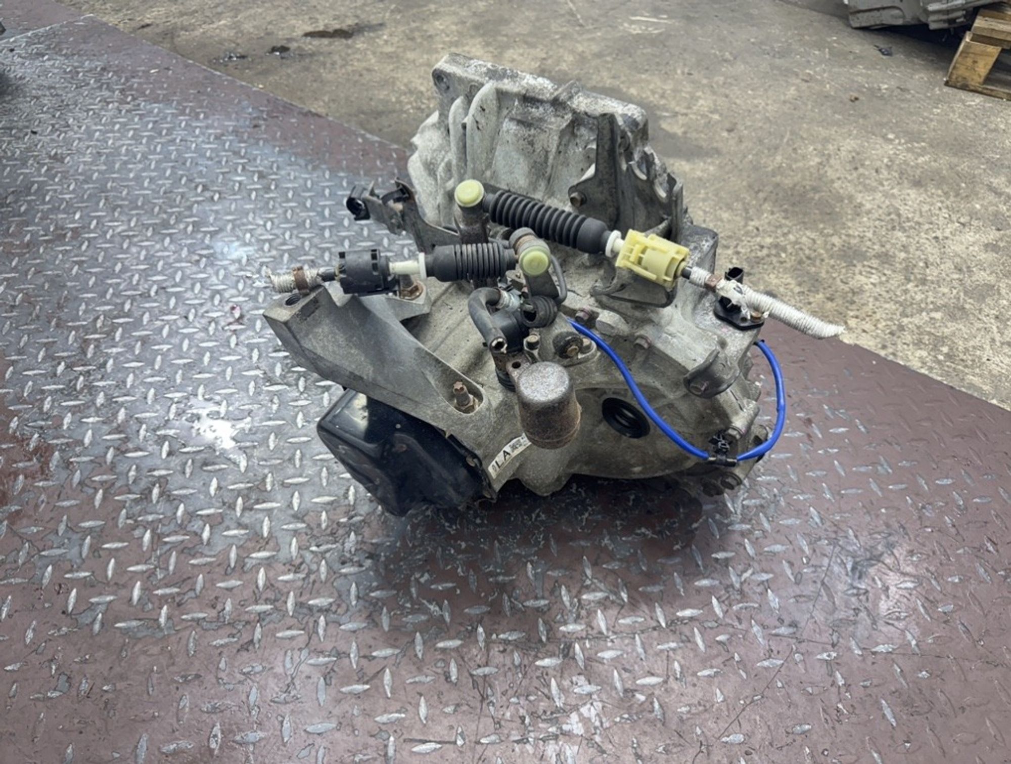 МКПП Mazda 3 BK Z6 8TH0205892, 12000 рублей, Москва