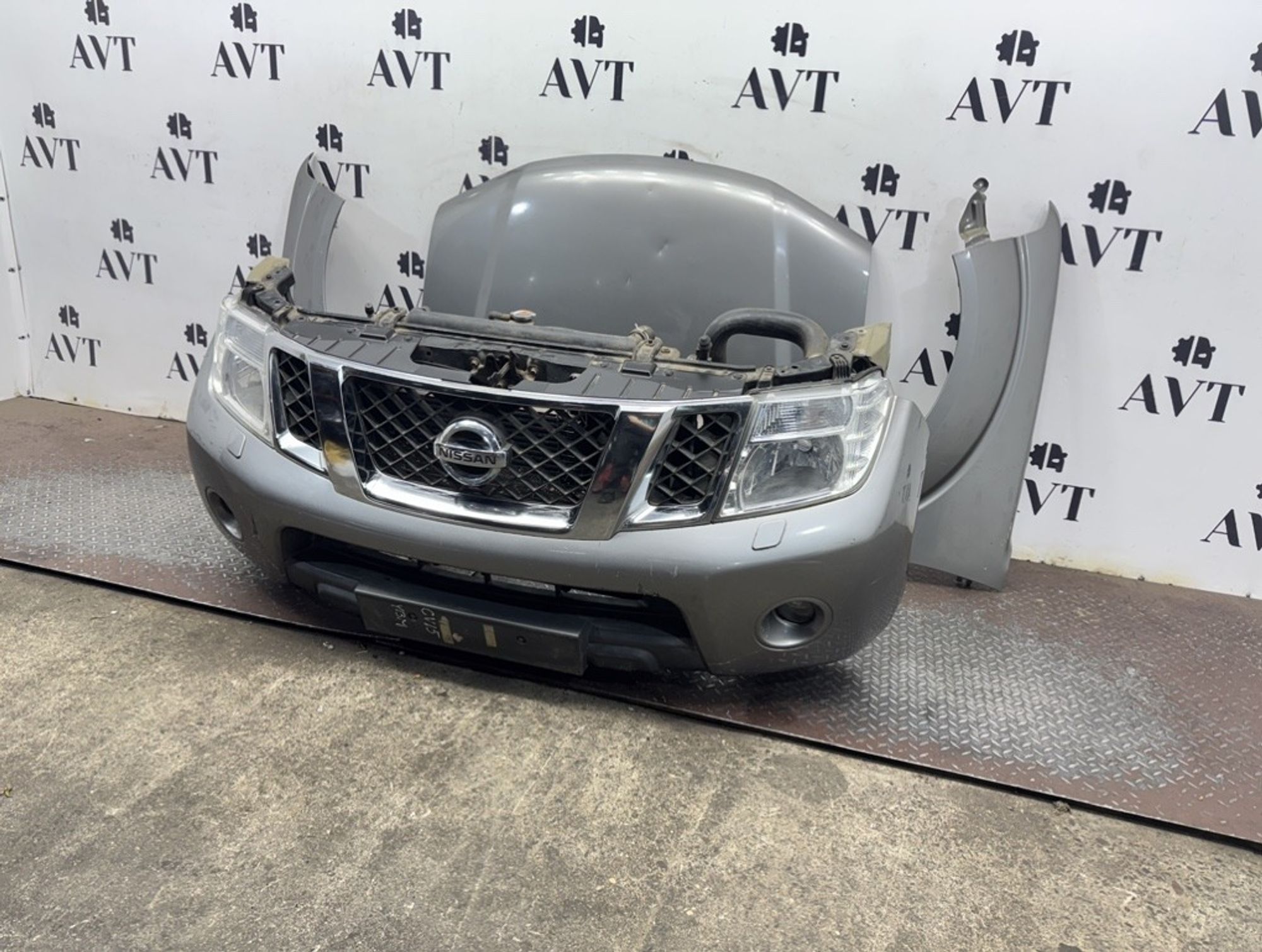 Ноускат (Nose Cut) Nissan Navara YD25 620225X00H, 165000 рублей, Москва