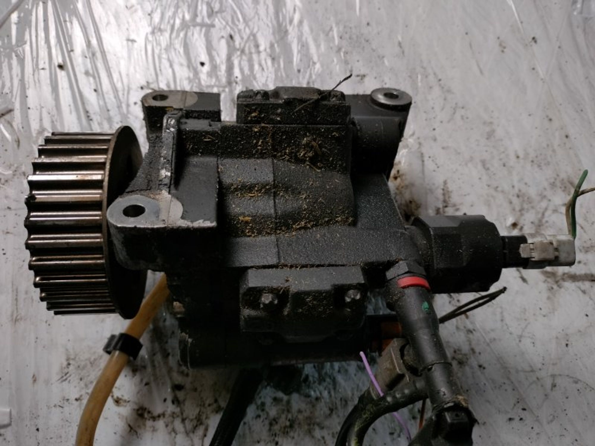 https://ycs.partsauto.market/partsauto-images/thmbs/84e14ca707935ccb1ed00cae054931e6/81415a5136d1289f9c05387bbb11822b/aa1fce69c25ca85b815924c2577542ed.jpg