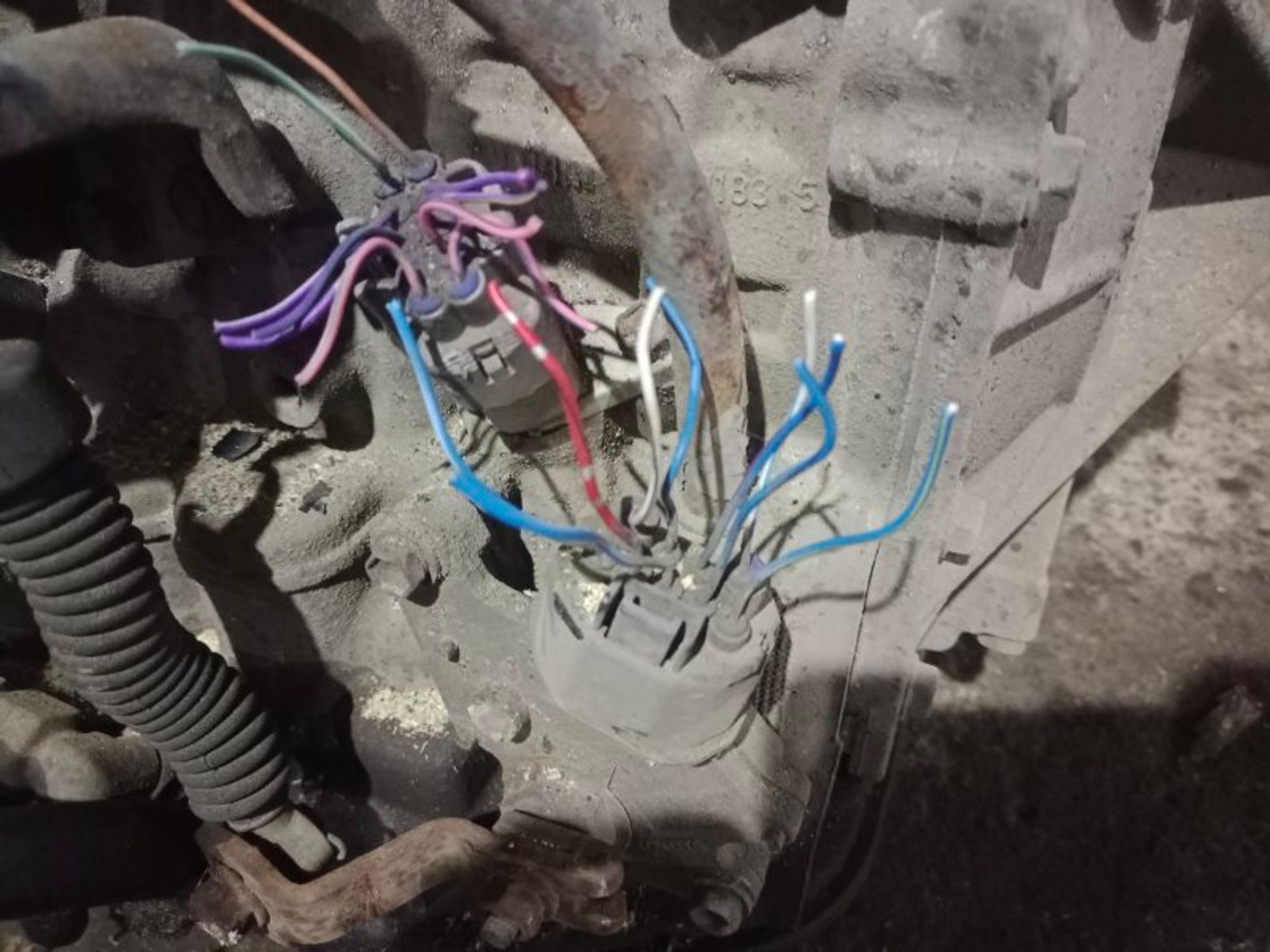 https://ycs.partsauto.market/partsauto-images/thmbs/84e14ca707935ccb1ed00cae054931e6/83521e598885e469a0816a76459e8b99/79eb61c8f83b47b71ee96955dcd04482.jpg