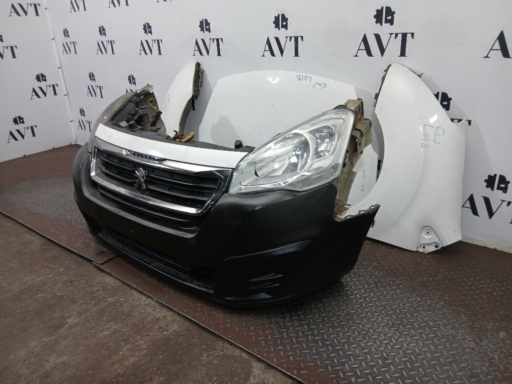Ноускат (Nose Cut) Peugeot Partner 9810923377, 140000 рублей, Москва