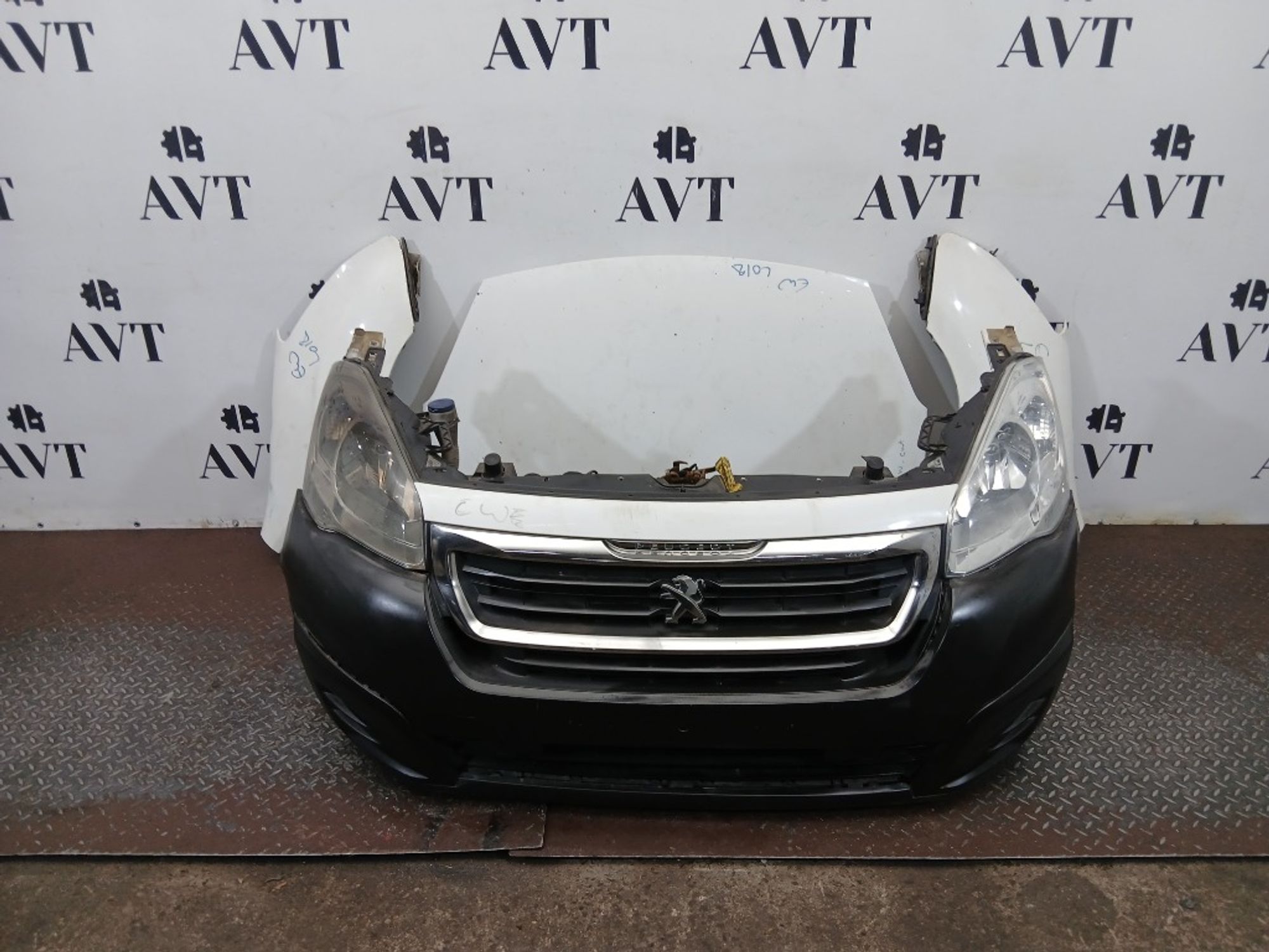 Ноускат (Nose Cut) Peugeot Partner 9810923377, 140000 рублей, Москва