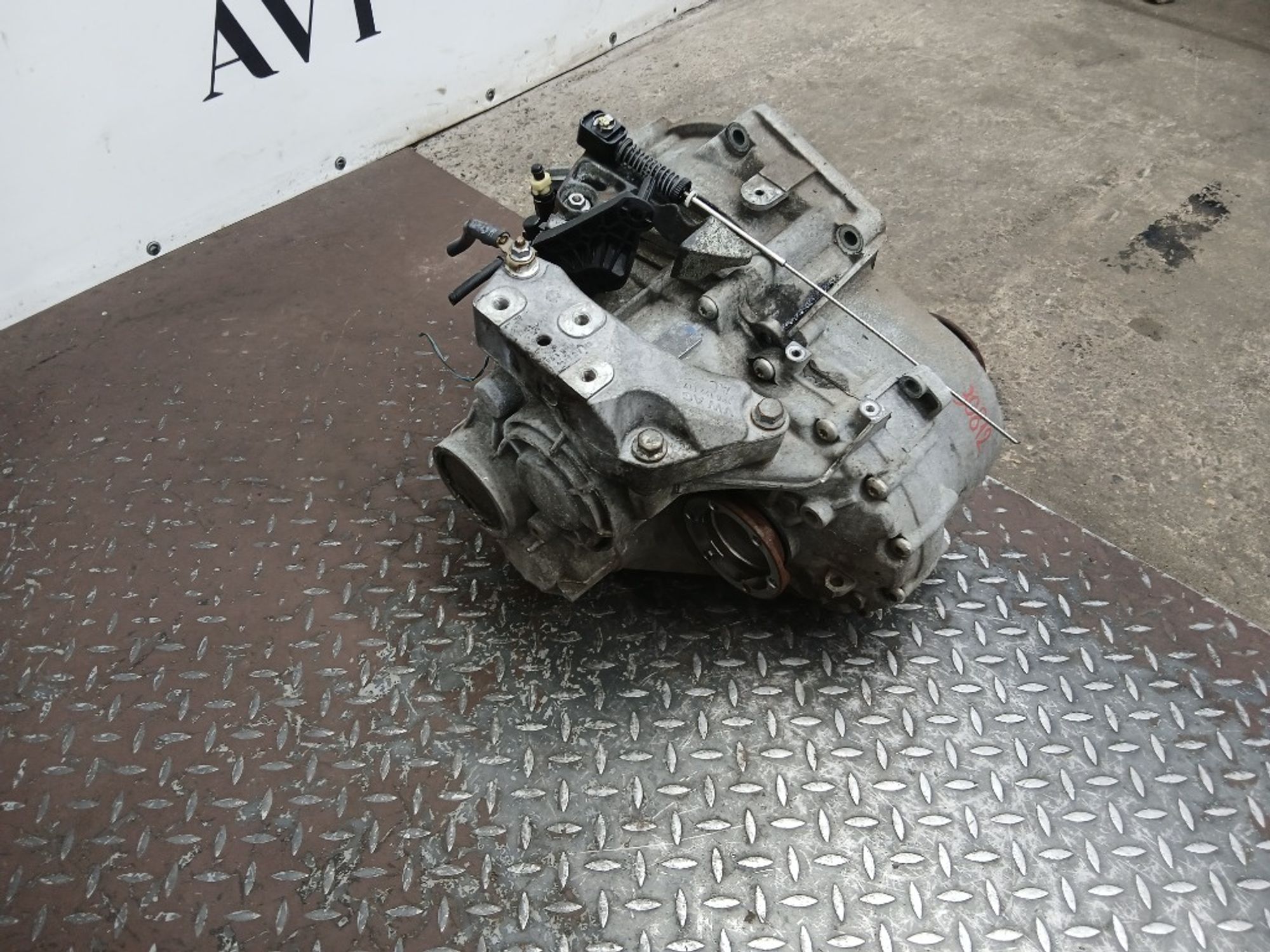 МКПП Volkswagen Golf CFGB NFN, 15000 рублей, Москва