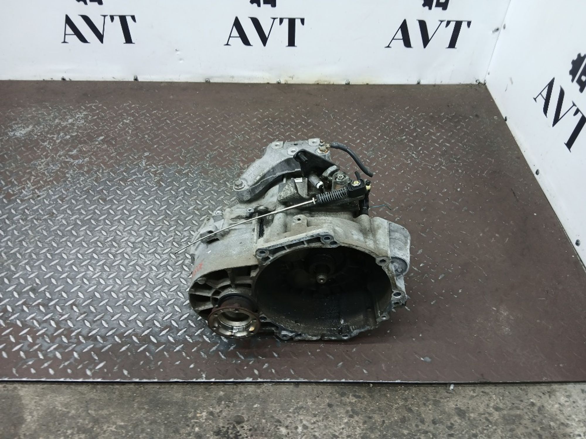 МКПП Volkswagen Golf CFGB NFN, 15000 рублей, Москва