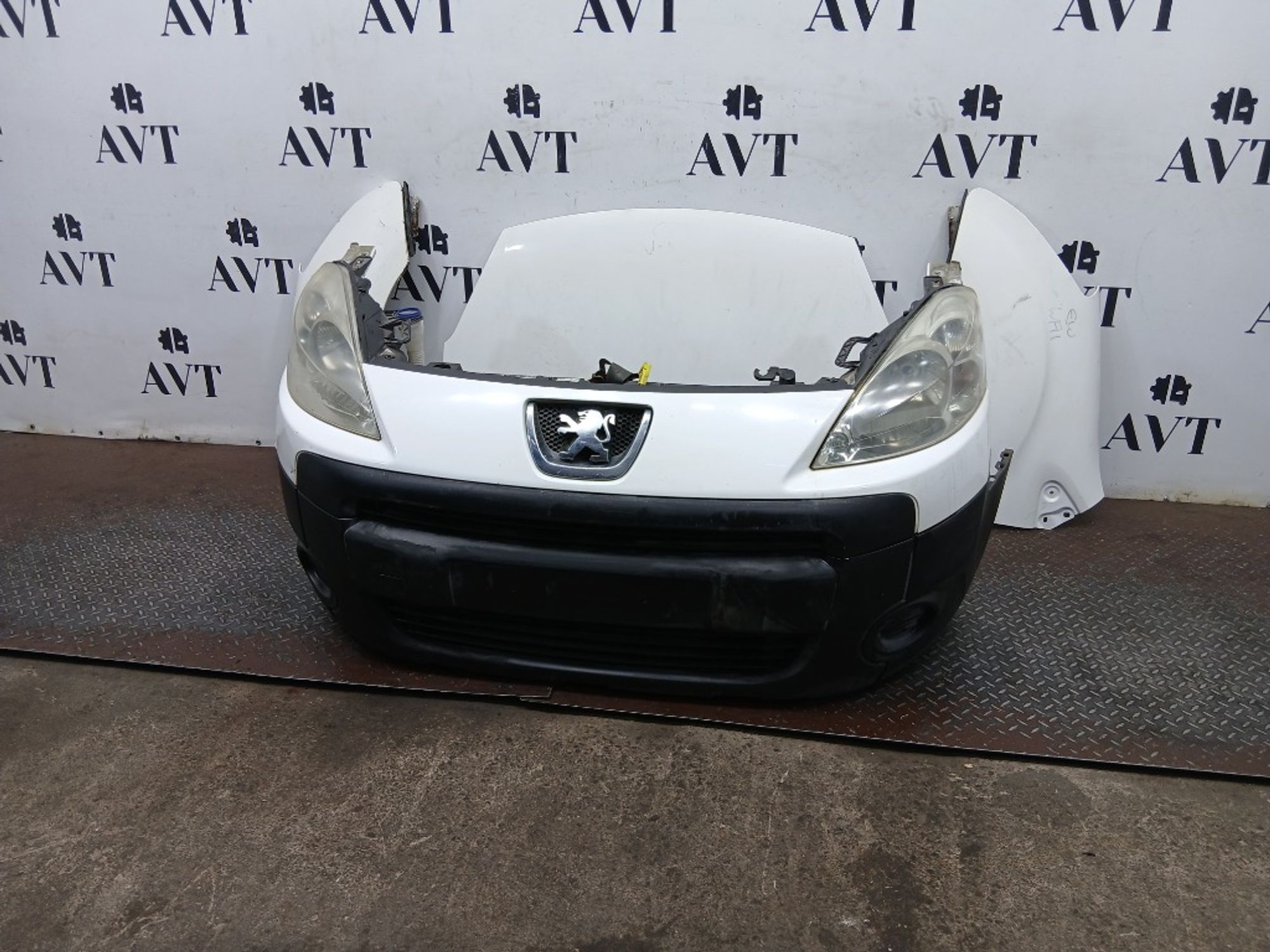 Ноускат (Nose Cut) Peugeot Partner 7401PT, 90000 рублей, Москва