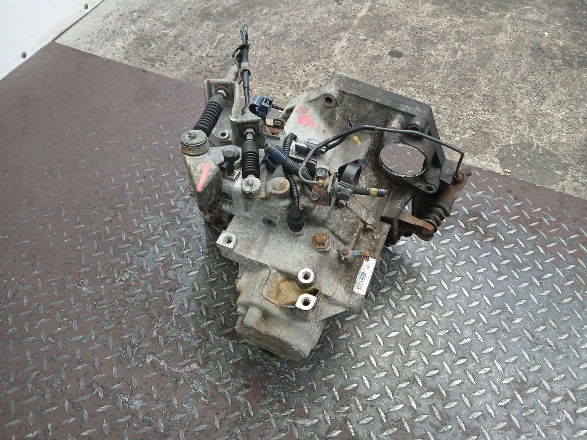 МКПП Honda HR-V D16W5 SEP, 30000 рублей, Москва